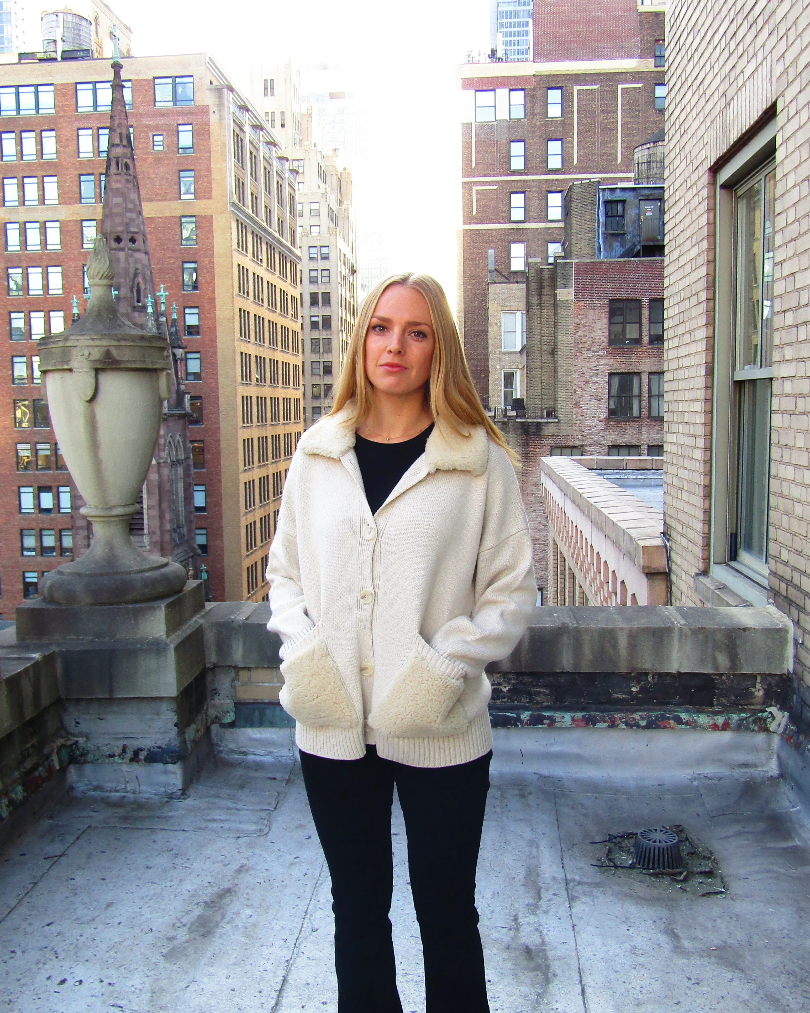 NEW BEIGE WOOL BLEND CARDIGAN W/SHEARLING POCKETS AND COLLAR