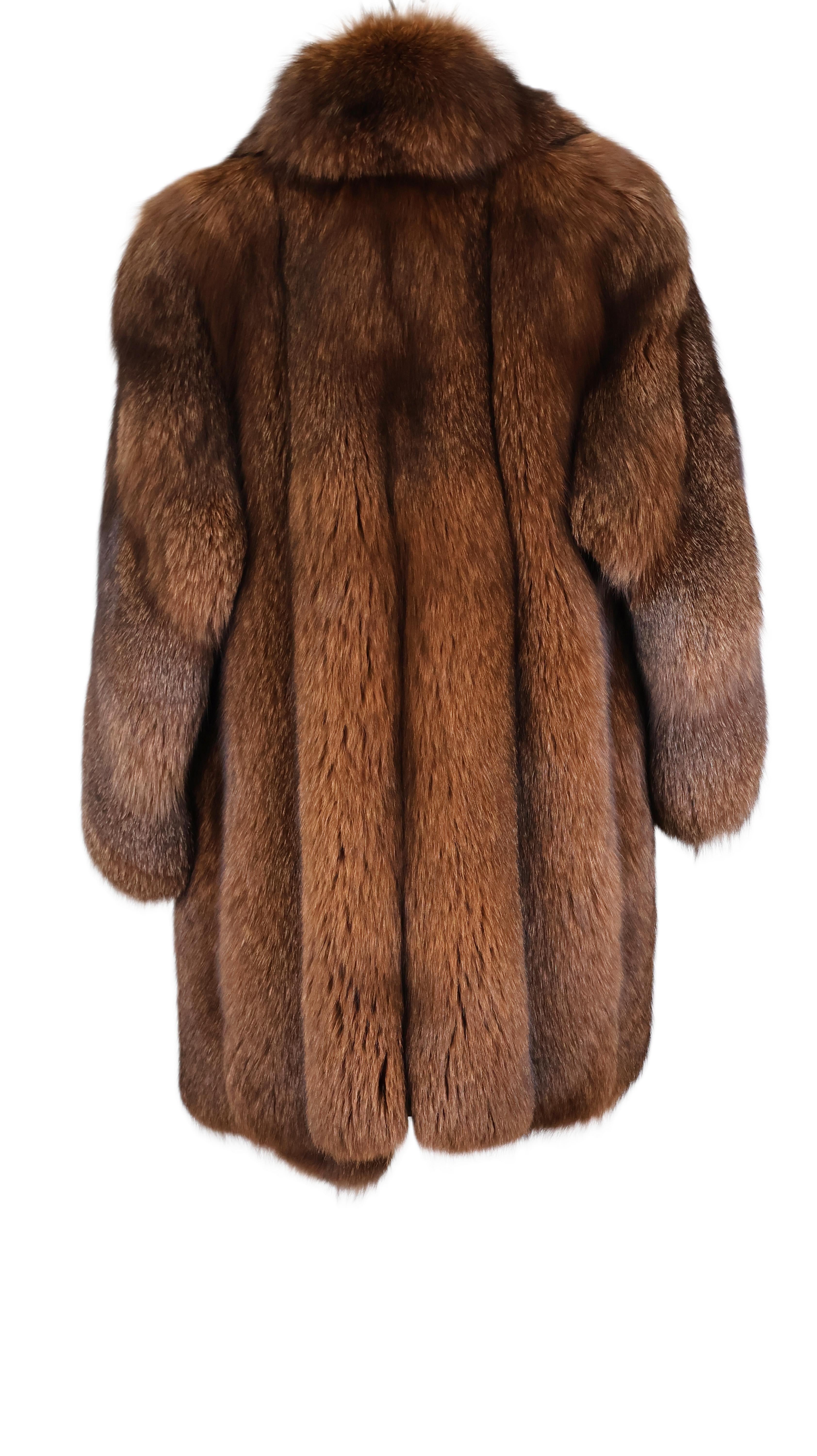 PRE-OWNED CINNAMON DYED FOX W/CROSS CUT SHAWL COLLAR & DIAGONAL SLEEVESSS