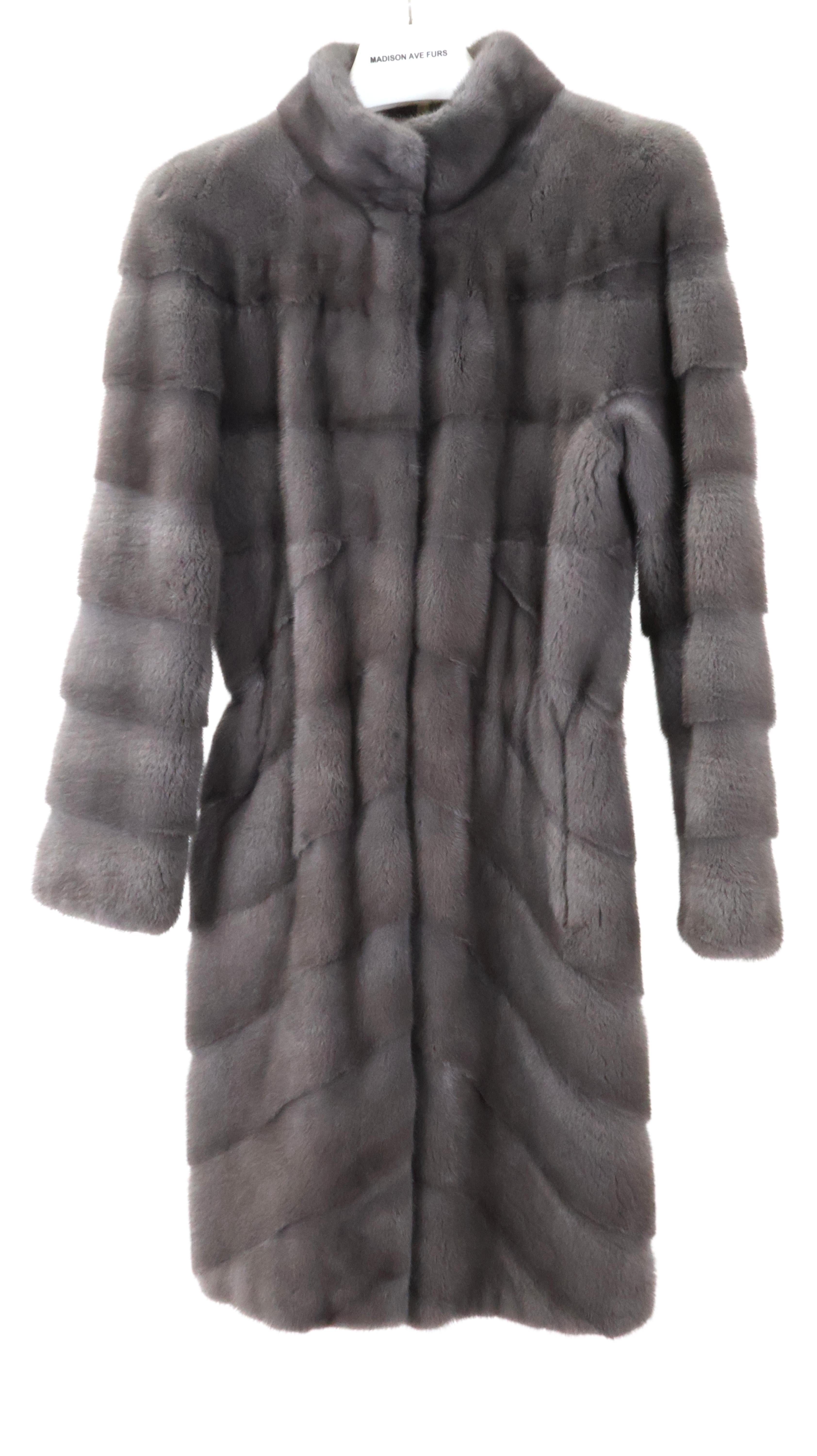 PRE-OWNED SMOKEY GREY DYED MINK W/ CHEVRON DESIGN / WING COLLAR & HORIZONTAL SLEEVES