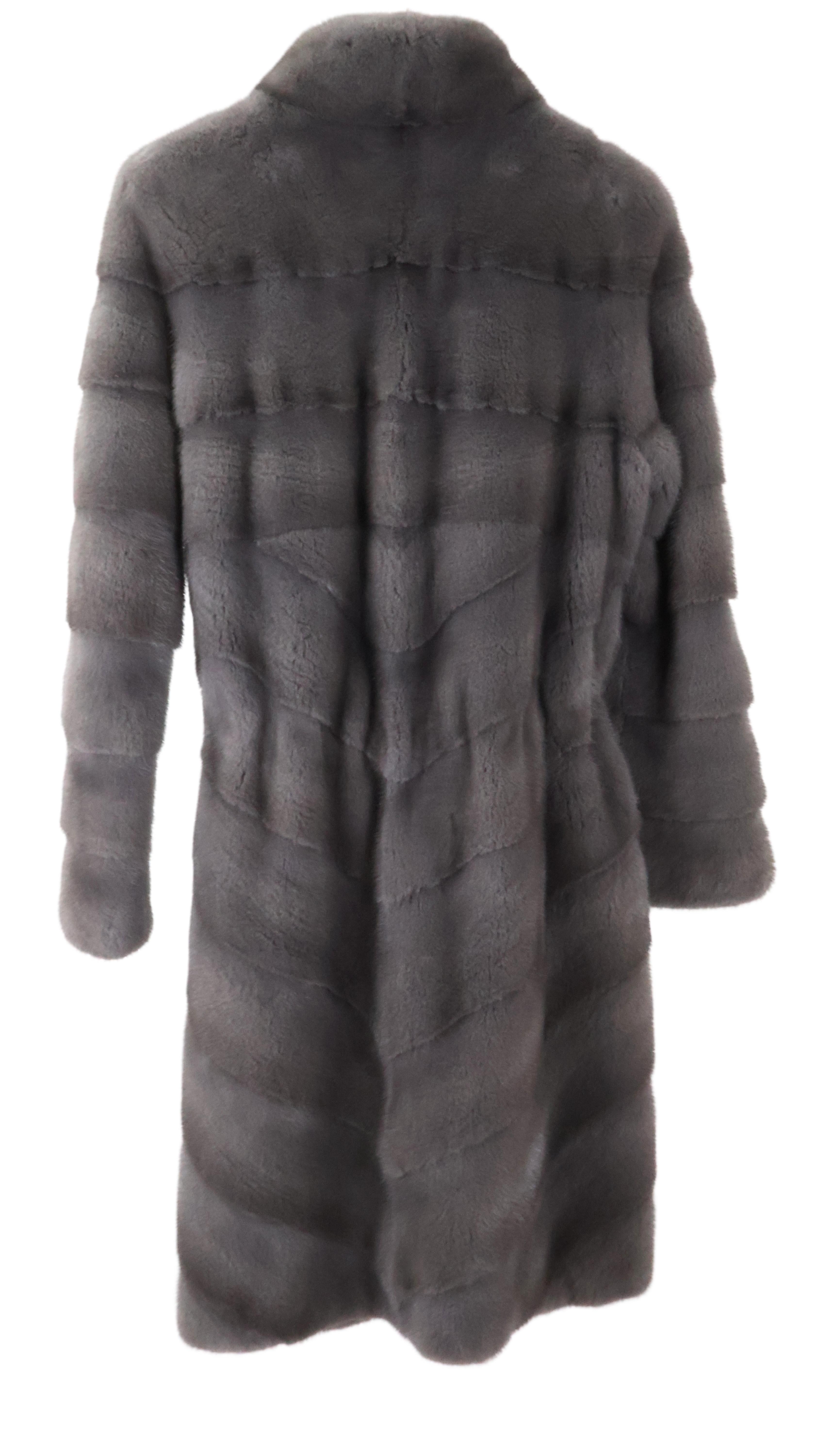 PRE-OWNED SMOKEY GREY DYED MINK W/ CHEVRON DESIGN / WING COLLAR & HORIZONTAL SLEEVES