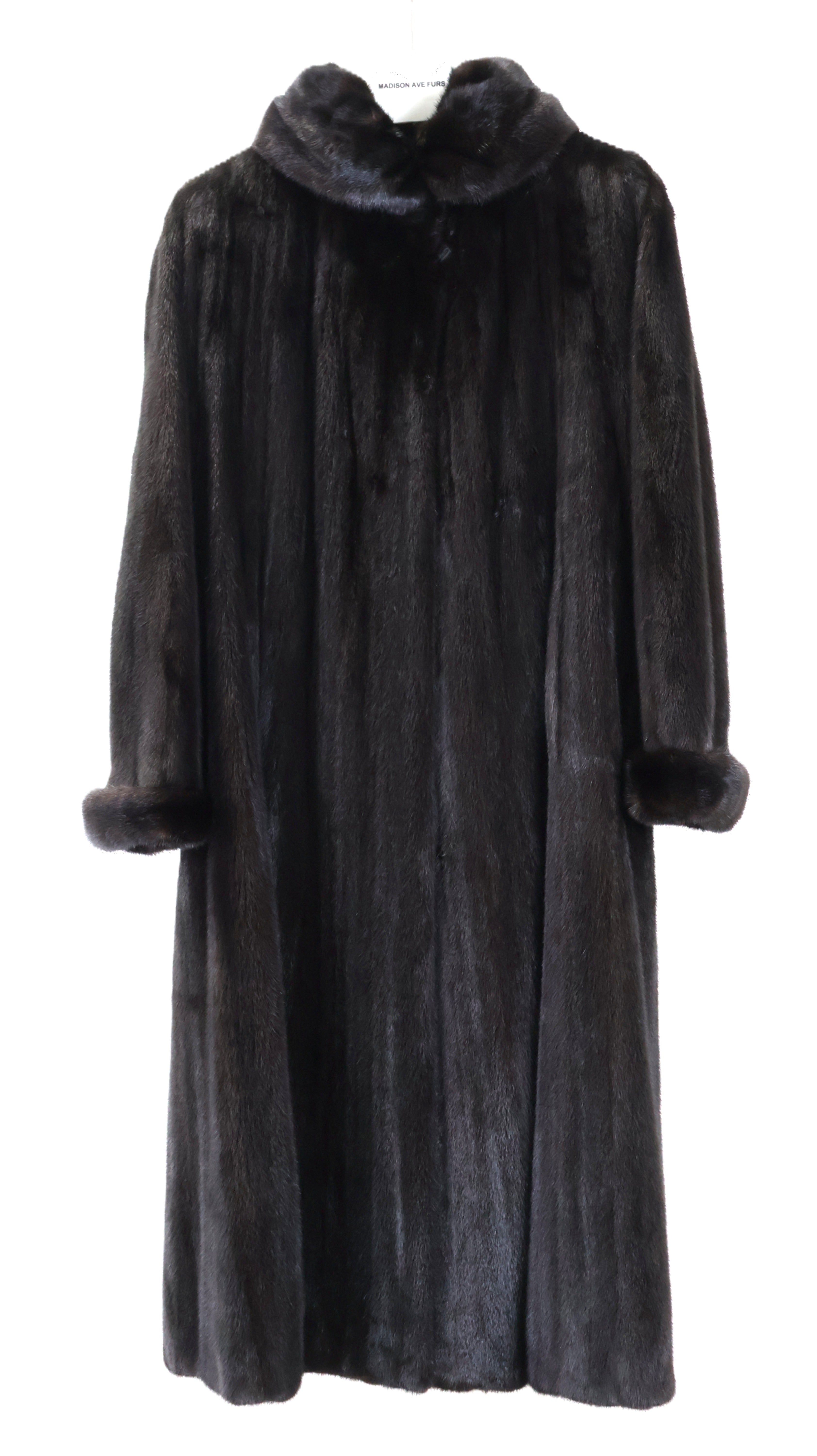 PRE-OWNED NATURAL RANCH MINK SWING COAT W/ PORTRAIT COLLAR & TURN BACK CUFFS