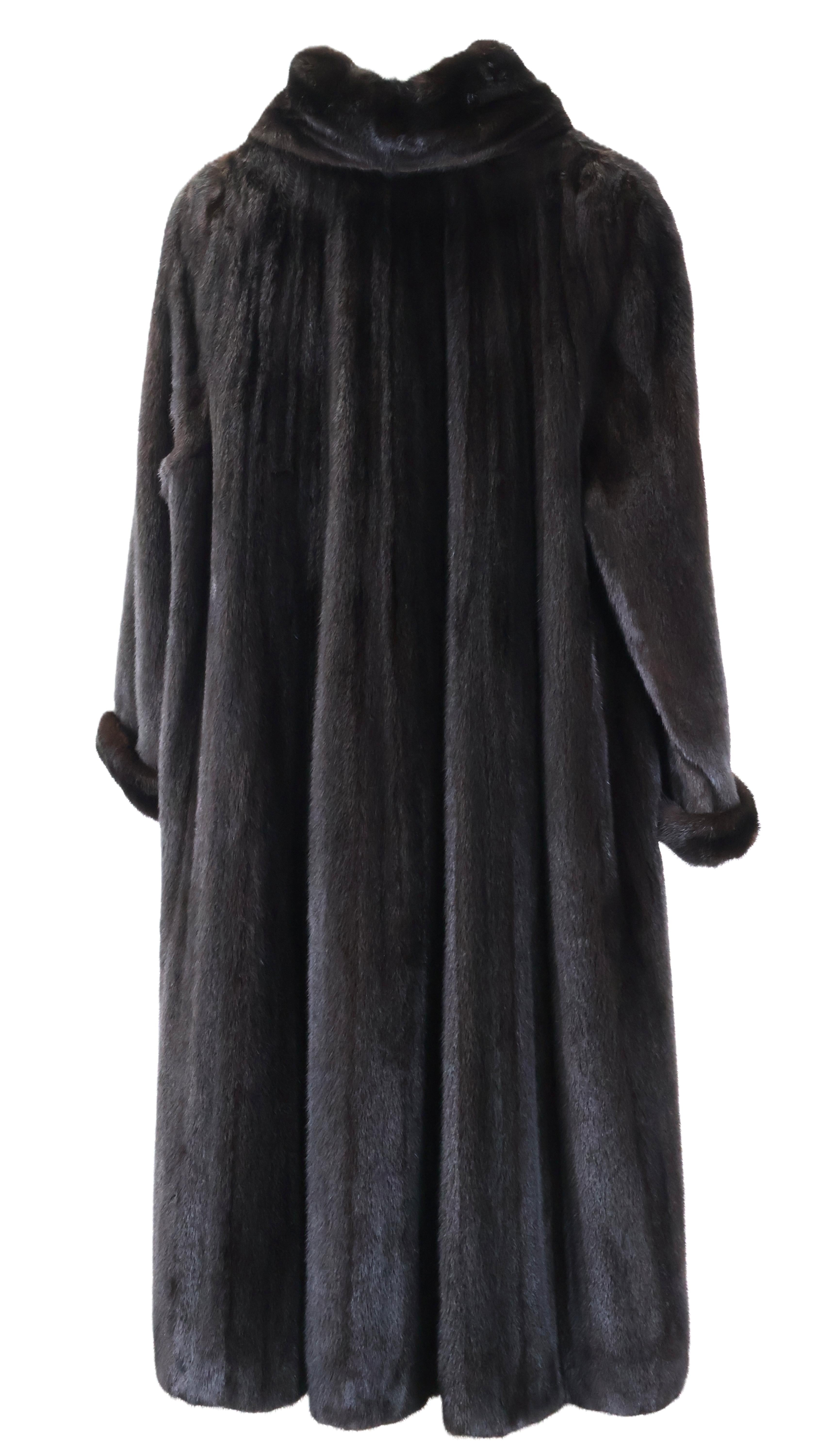 PRE-OWNED NATURAL RANCH MINK SWING COAT W/ PORTRAIT COLLAR & TURN BACK CUFFS