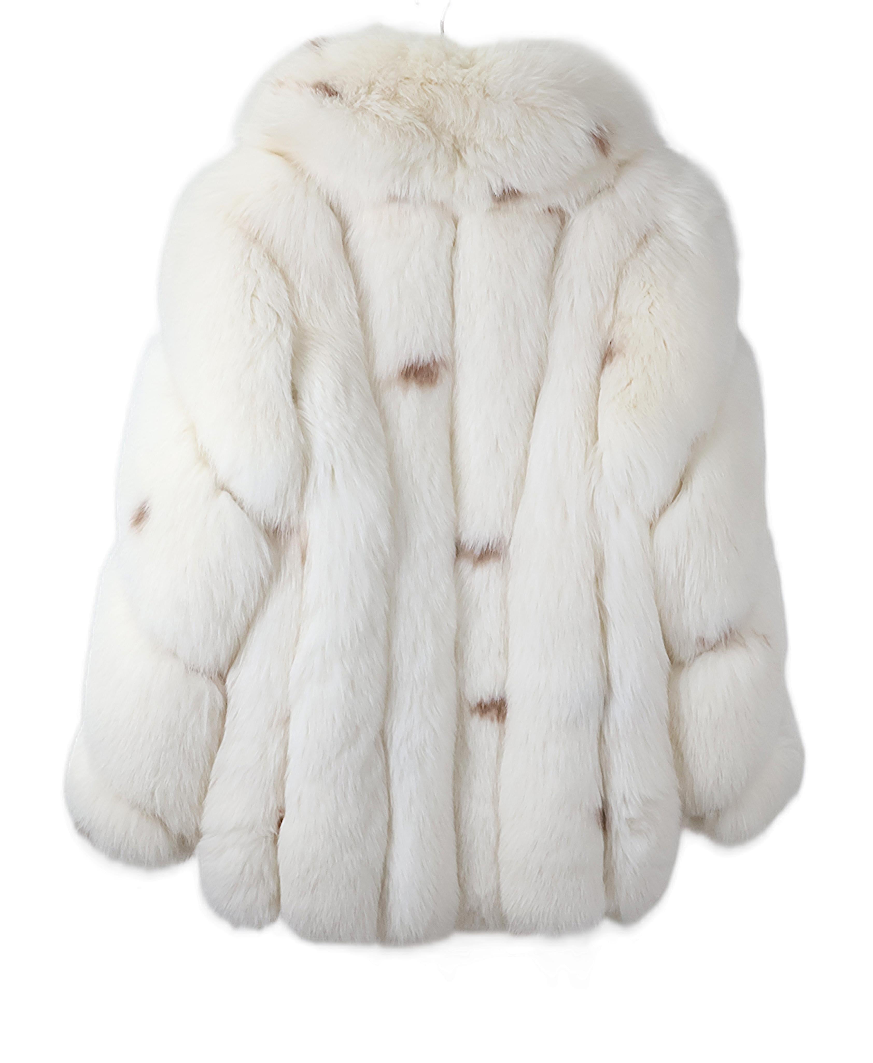 PRE-OWNED WHITE SPOTTED FOX JACKET W/ SHAWL COLLAR & DIAGONAL SLEEVES