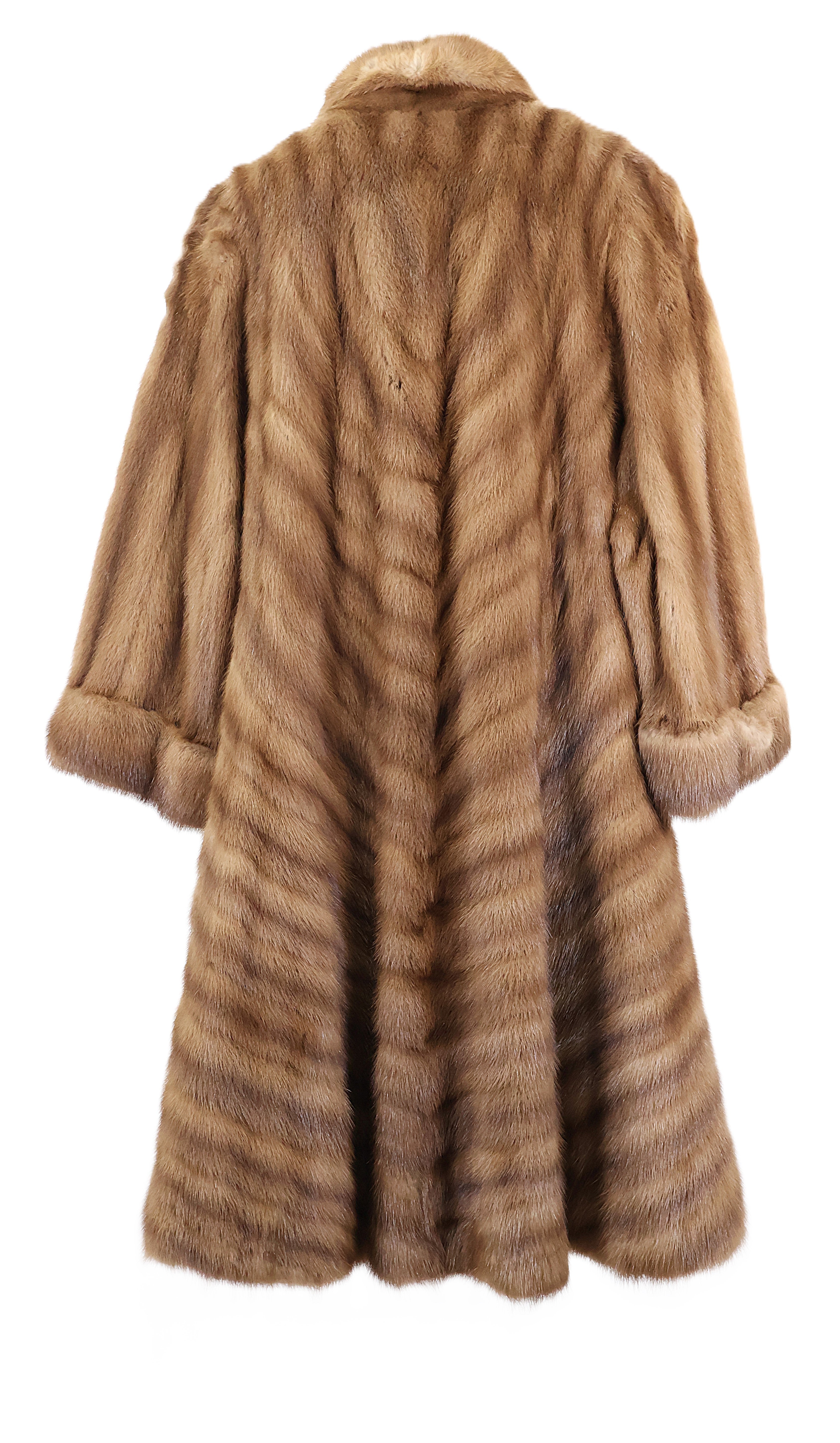 PRE-OWNED WILD TYPE MINK SWING DIRECTIONAL 7/8 COAT W/ WING COLLAR & TURN BACK CUFFS