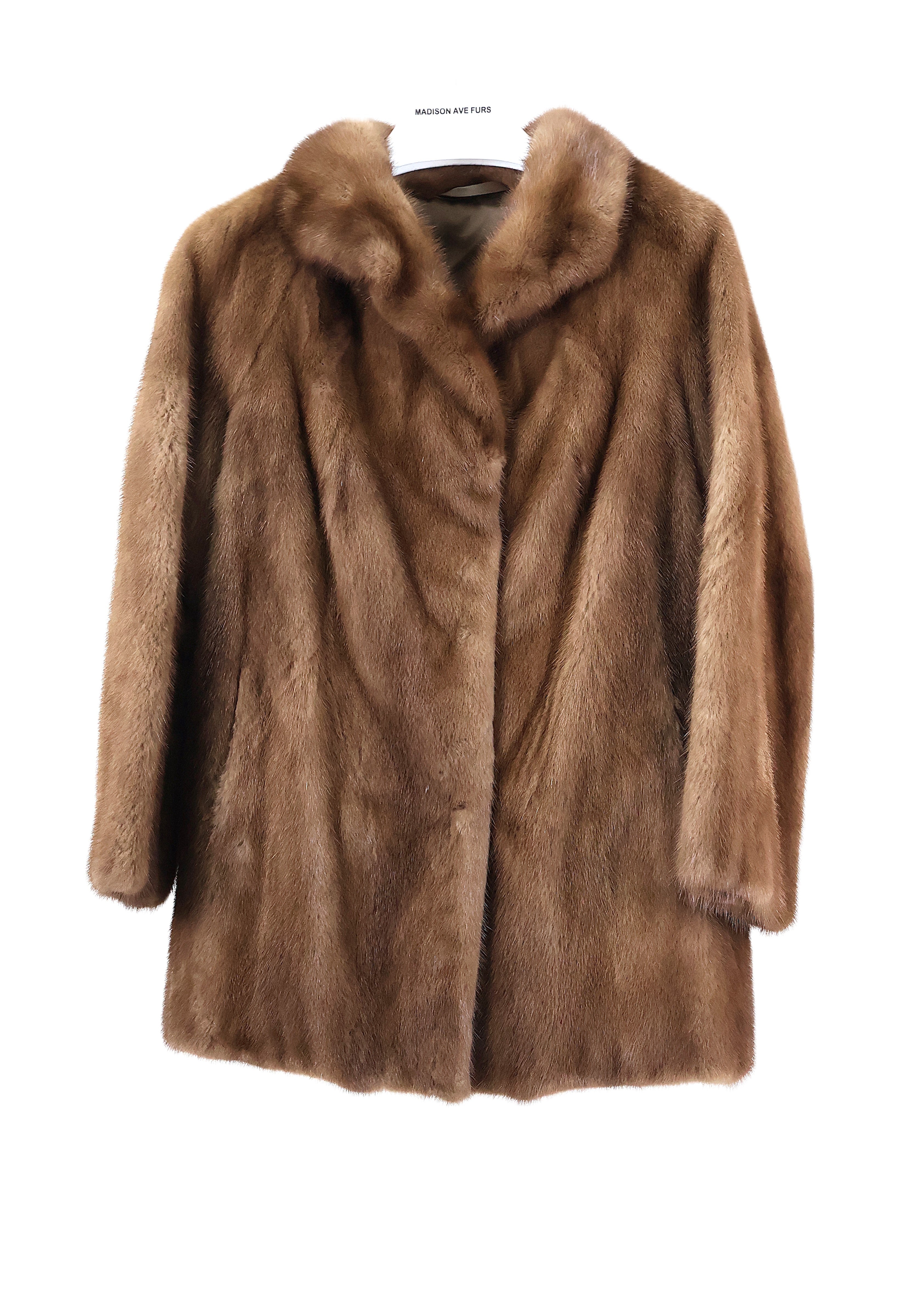 PRE-OWNED PASTEL MINK JACKET W/ WING COLLAR & STRAIGHT SLEEVE