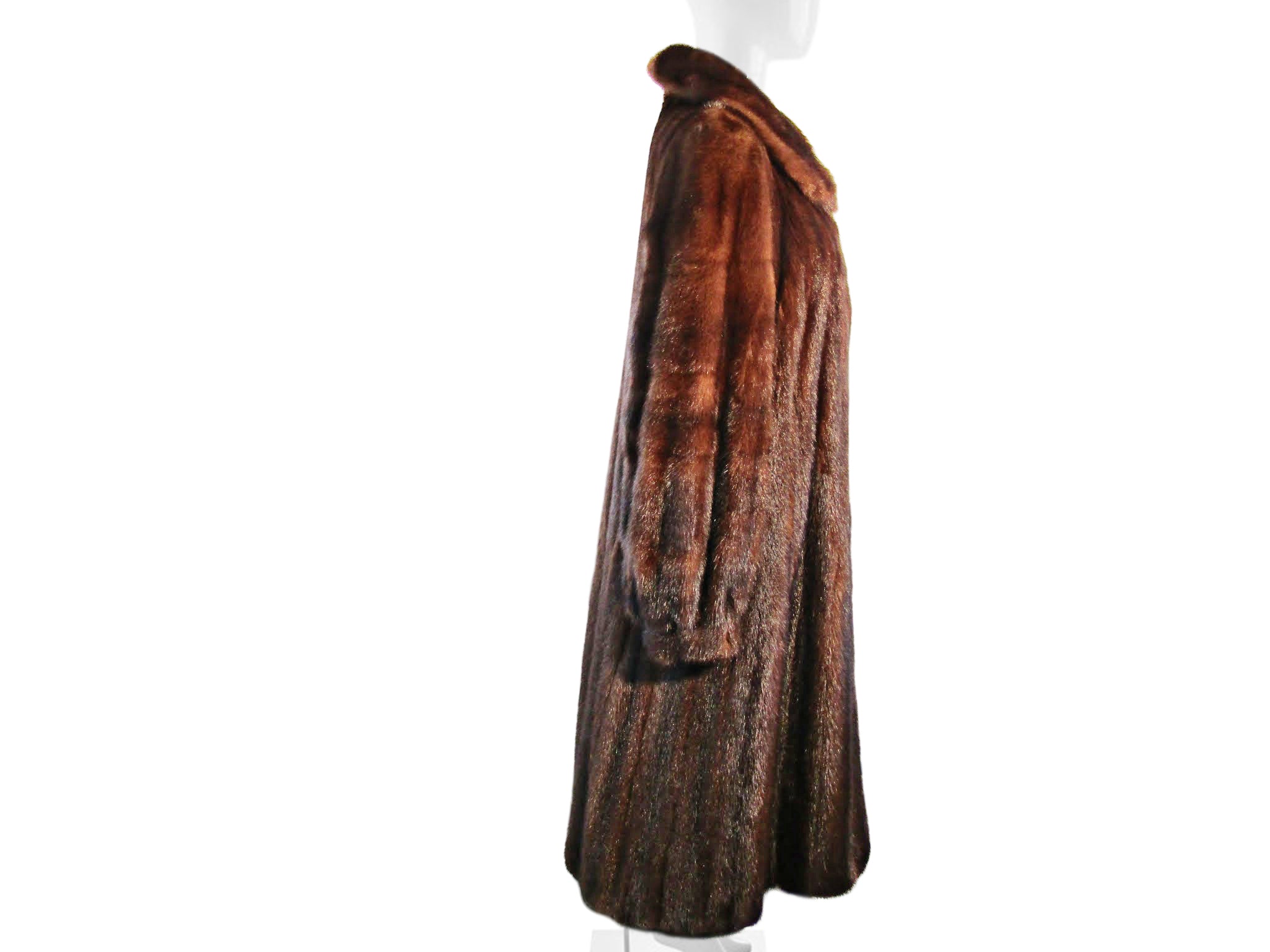 NATURAL MAHOGANY MINK COAT