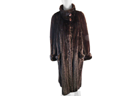 NATURAL MAHOGANY MINK COAT, WING COLLAR, TURN BACK CUFFS, PATCH POCKETS, SIDE VENTS