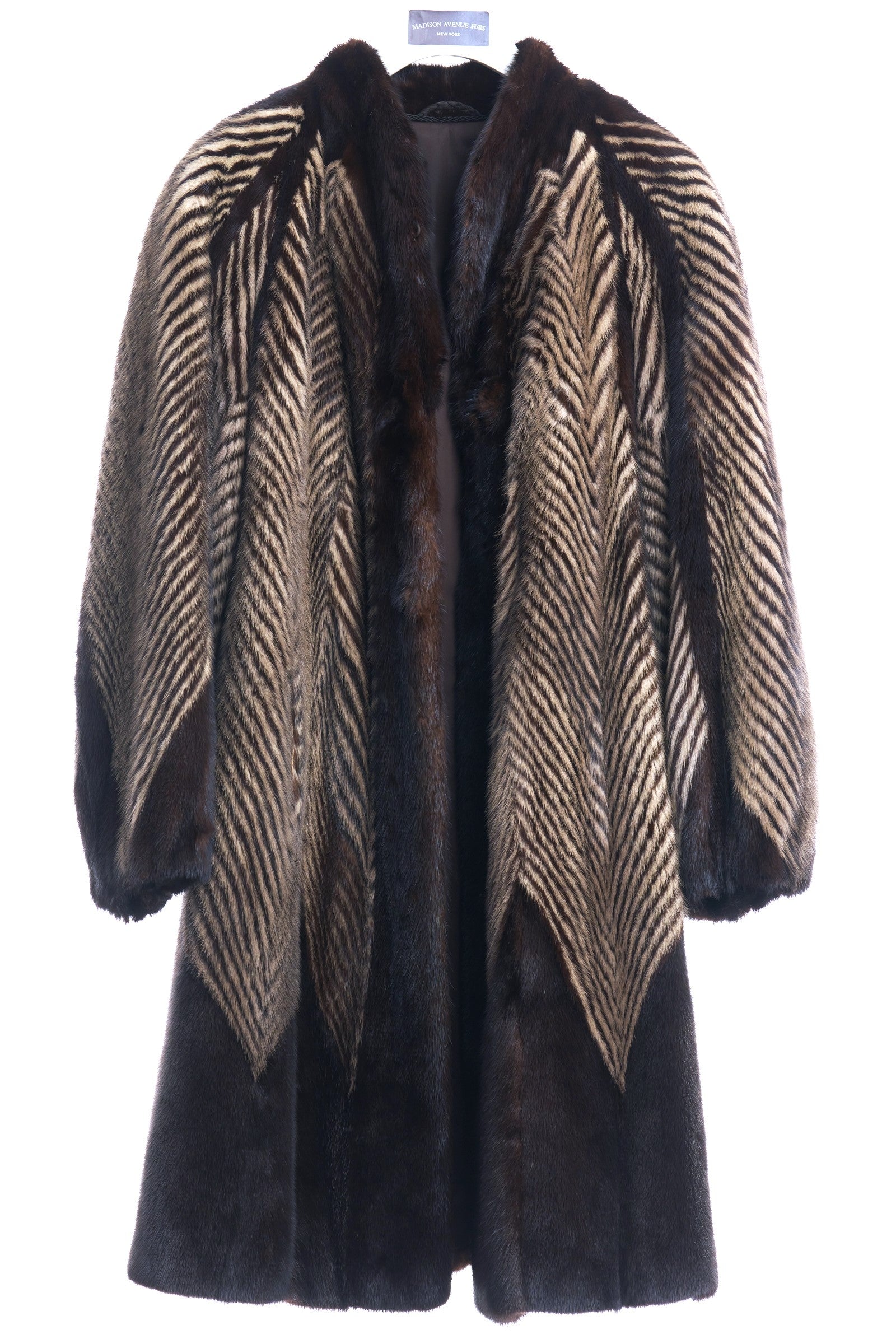 PRE-OWNED NATURAL MAHOGANY & BLUE IRIS MINK HERRINGBONE DESIGN 3/4 COAT W/ STAND UP COLLAR