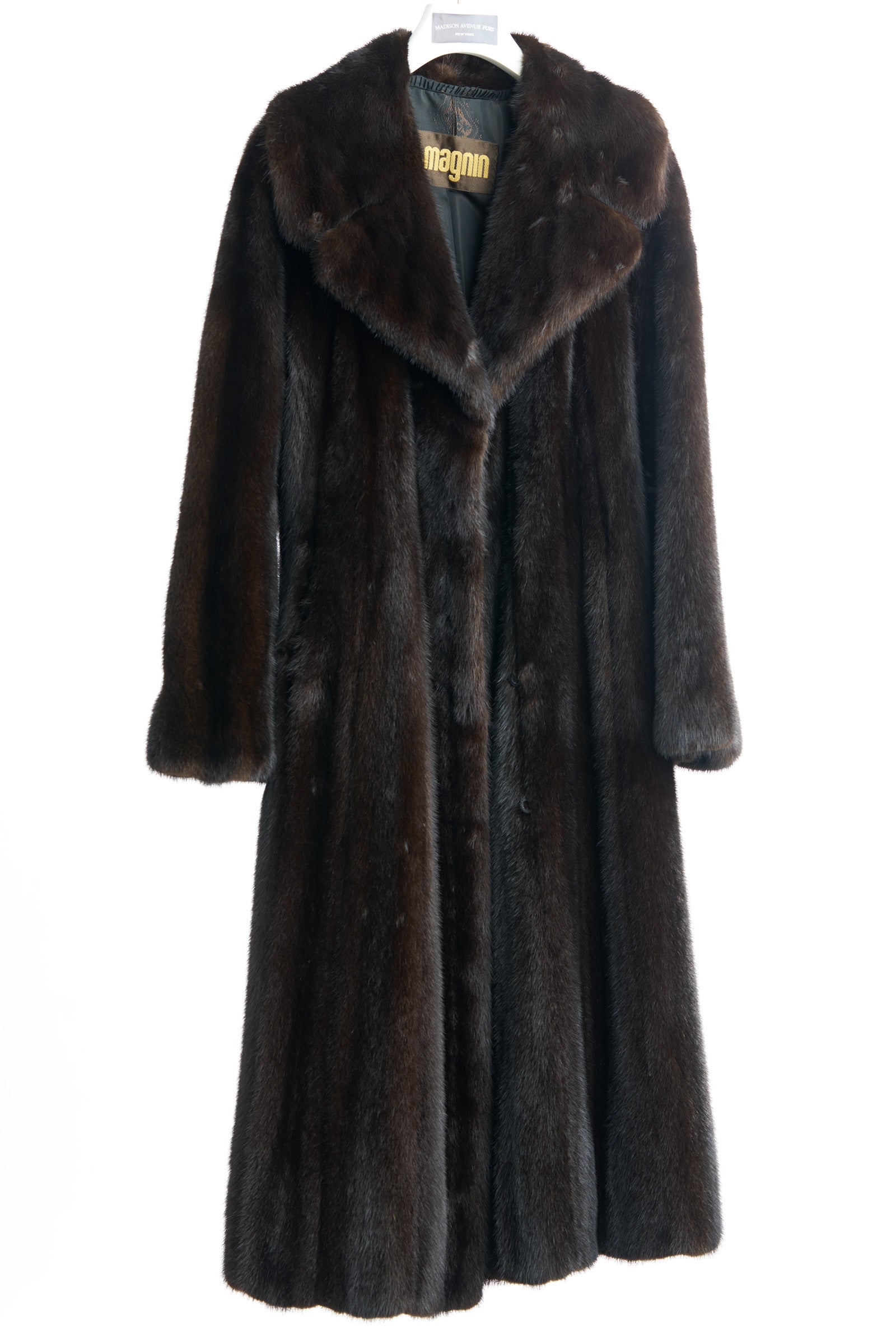 PRE-OWNED NATURAL RANCH MINK COAT W/ NOTCH COLLAR