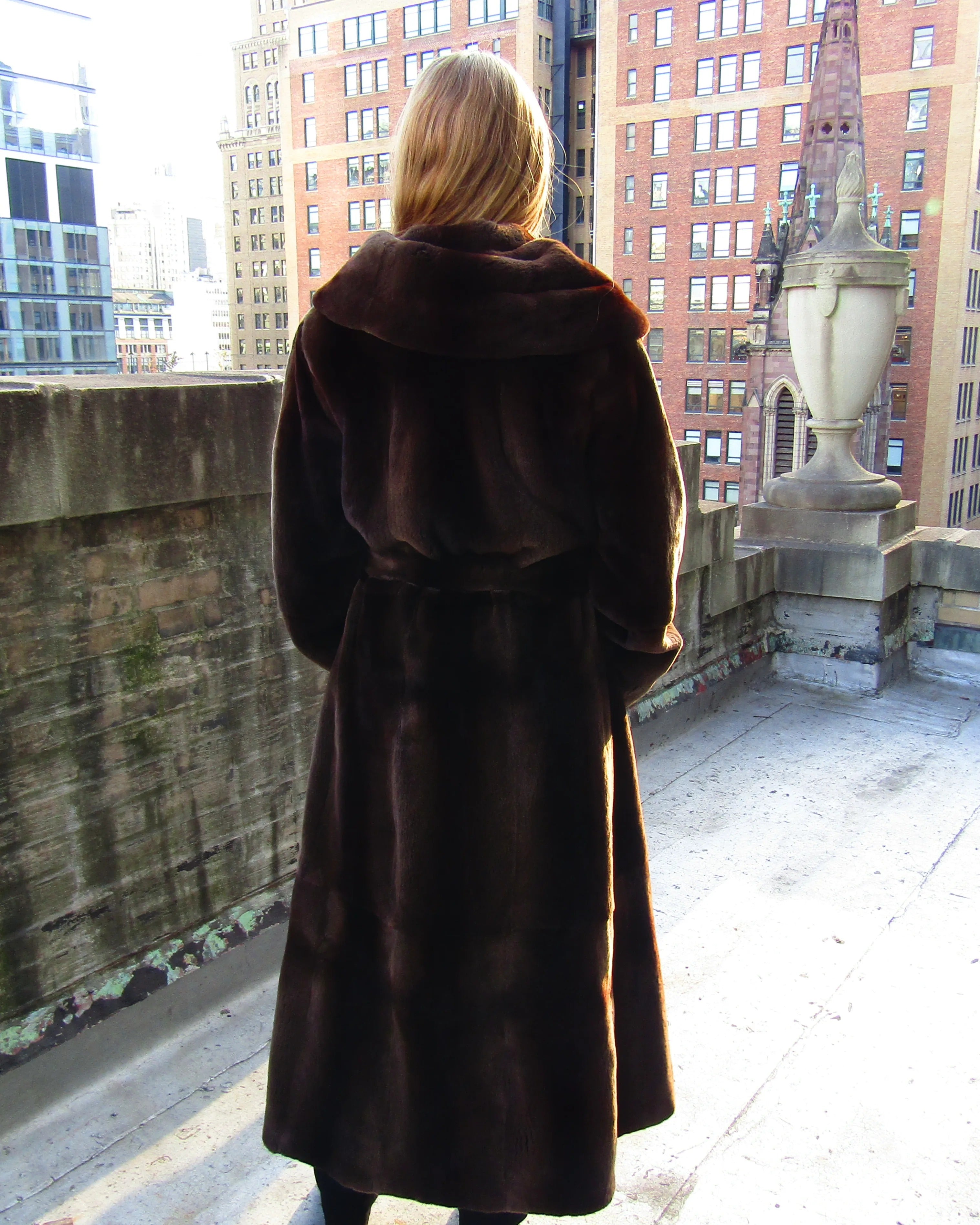 BROWN SHEARED MINK SKON ON SKIN COAT W/BELT