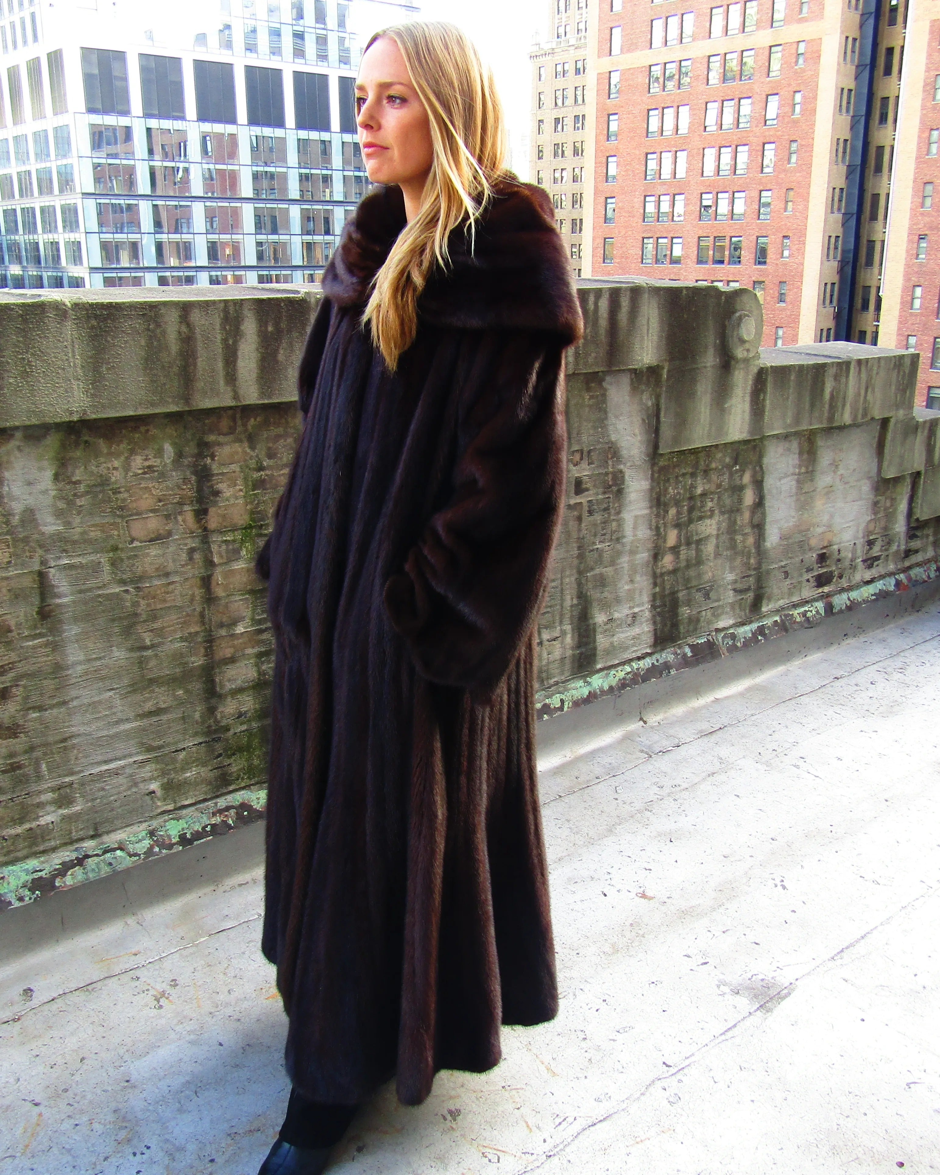 MAHOGANY MINK COAT W/CAPE COLLAR