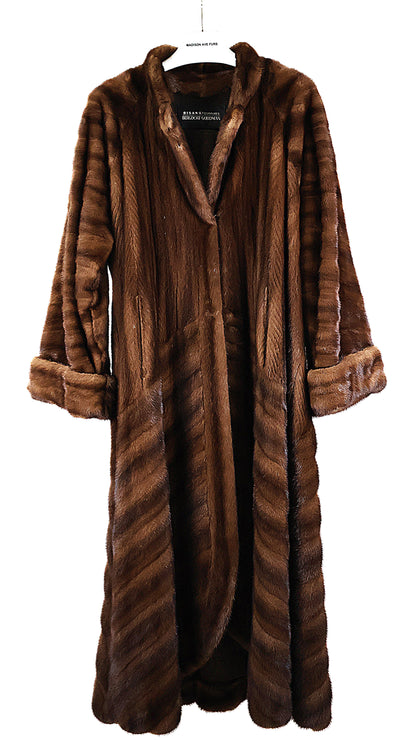 PRE-OWNED BISANG DEMI BUFF DIRECTIONAL MINK COAT W/ STAND COLLAR & TURN BACK CUFFS & HORIZONTAL SLEEVES