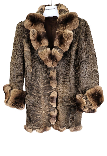 PRE-OWNED GIANFRANCO FERRE MOCHA SWAKARA LAMB W/ CROSS CUT CHINCHILLA NOTCH COLLAR & CUFFS