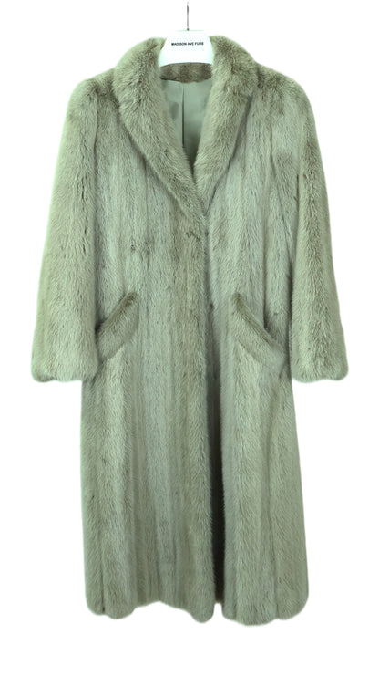 PRE-OWNED MINT DYED MINK 7/8 COAT W/ NOTCH COLLAR & BACK VENT