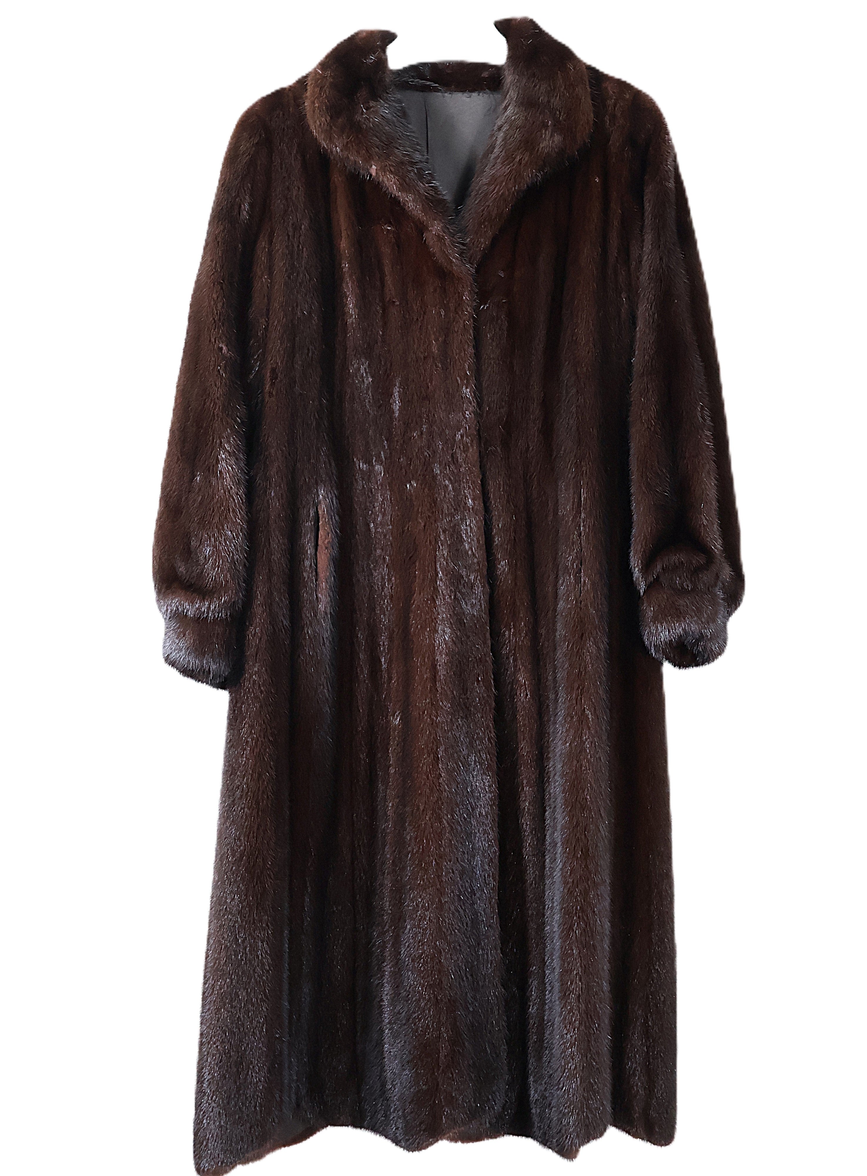 PRE-OWNED MAHOGANY MINK COAT W/ YOLK BACK, WING COLLAR COLLAR & STRAIGHT SLEEVE