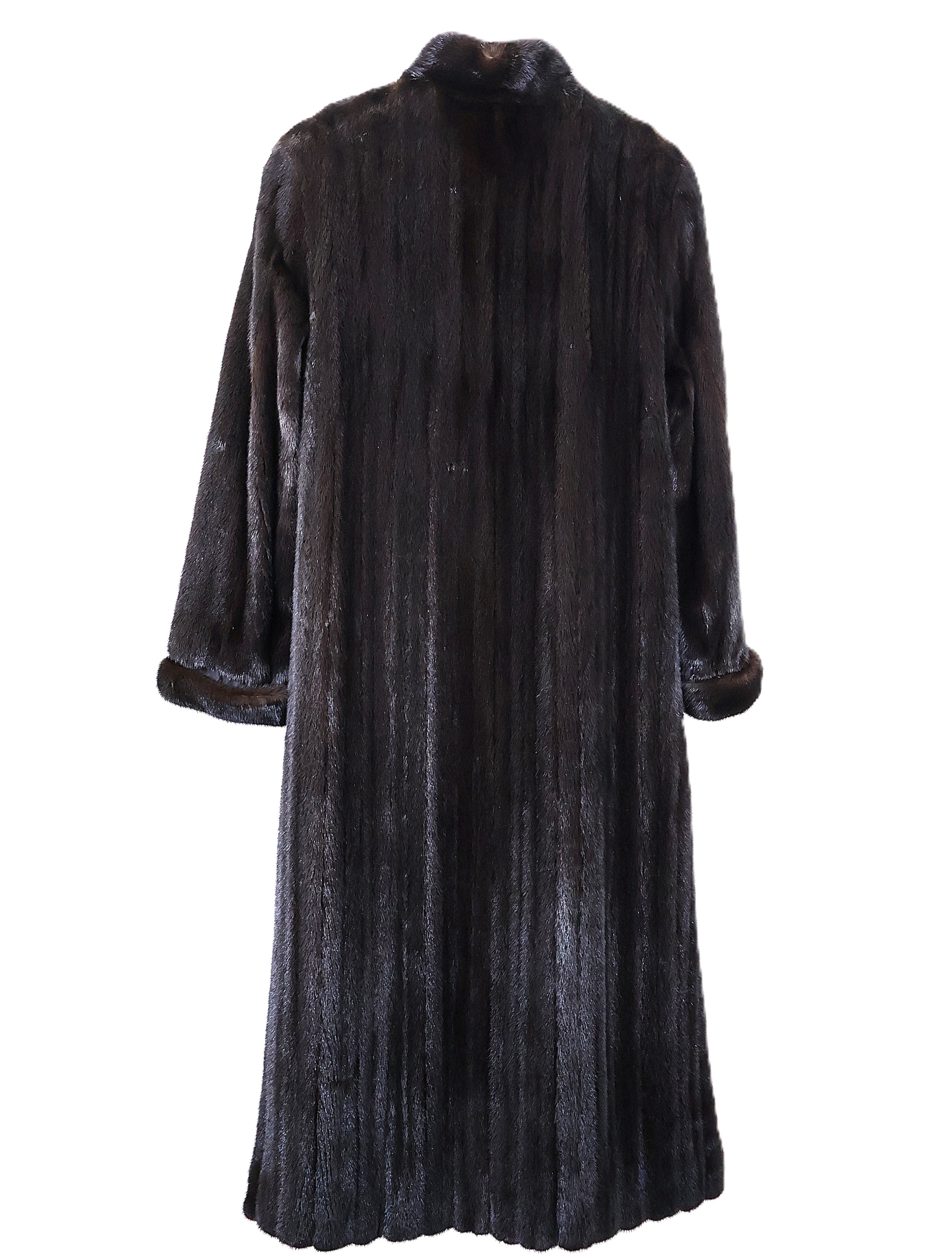 PRE-OWNED BISANG RANCH MINK COAT W/ SIDE SLITS, STAND UP COLLAR, TURN BACK CUFFS & PATCH POCKETS