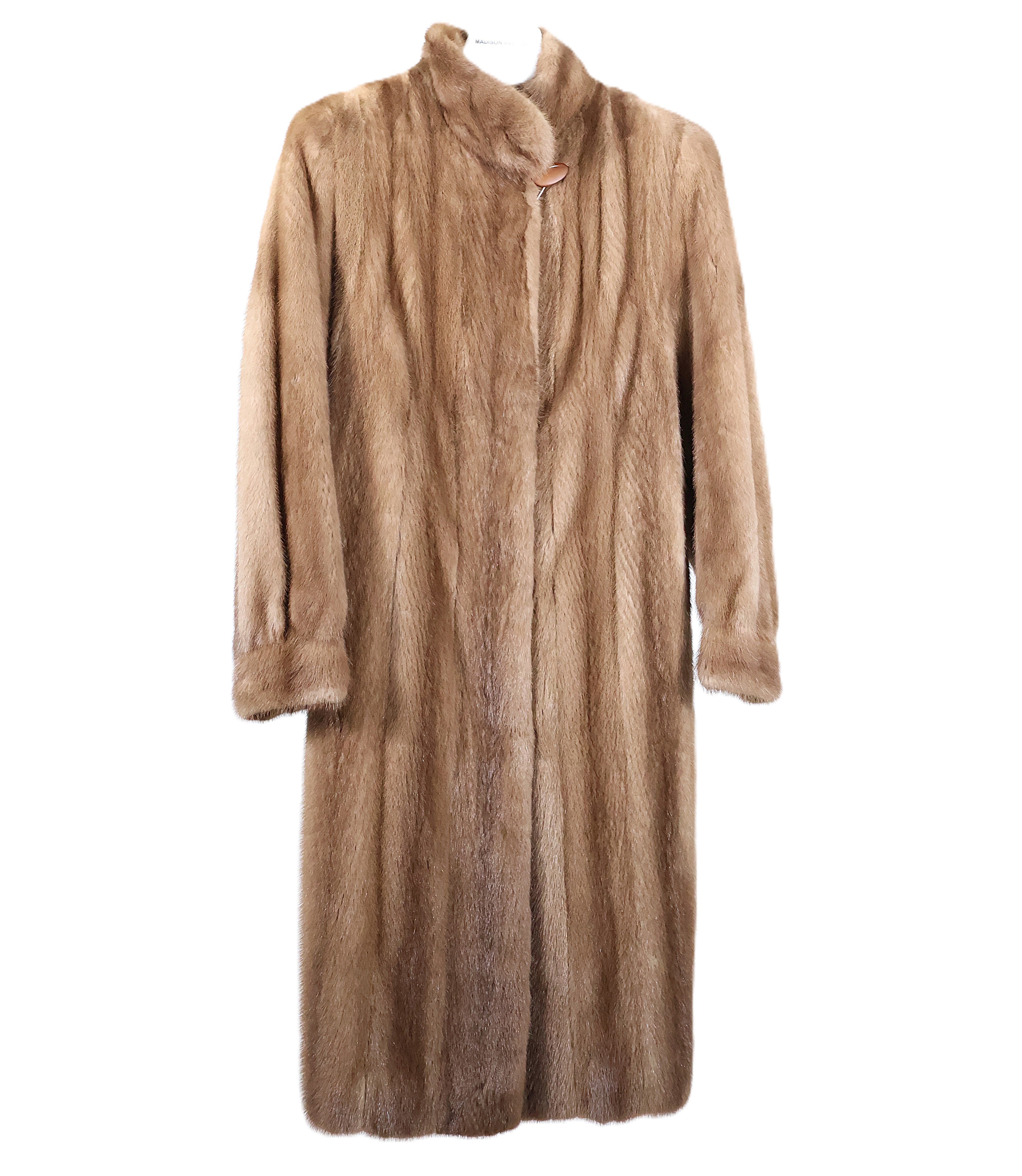 PRE-OWNED PASTEL COAT W/ WING COLLAR& BAND CUFF