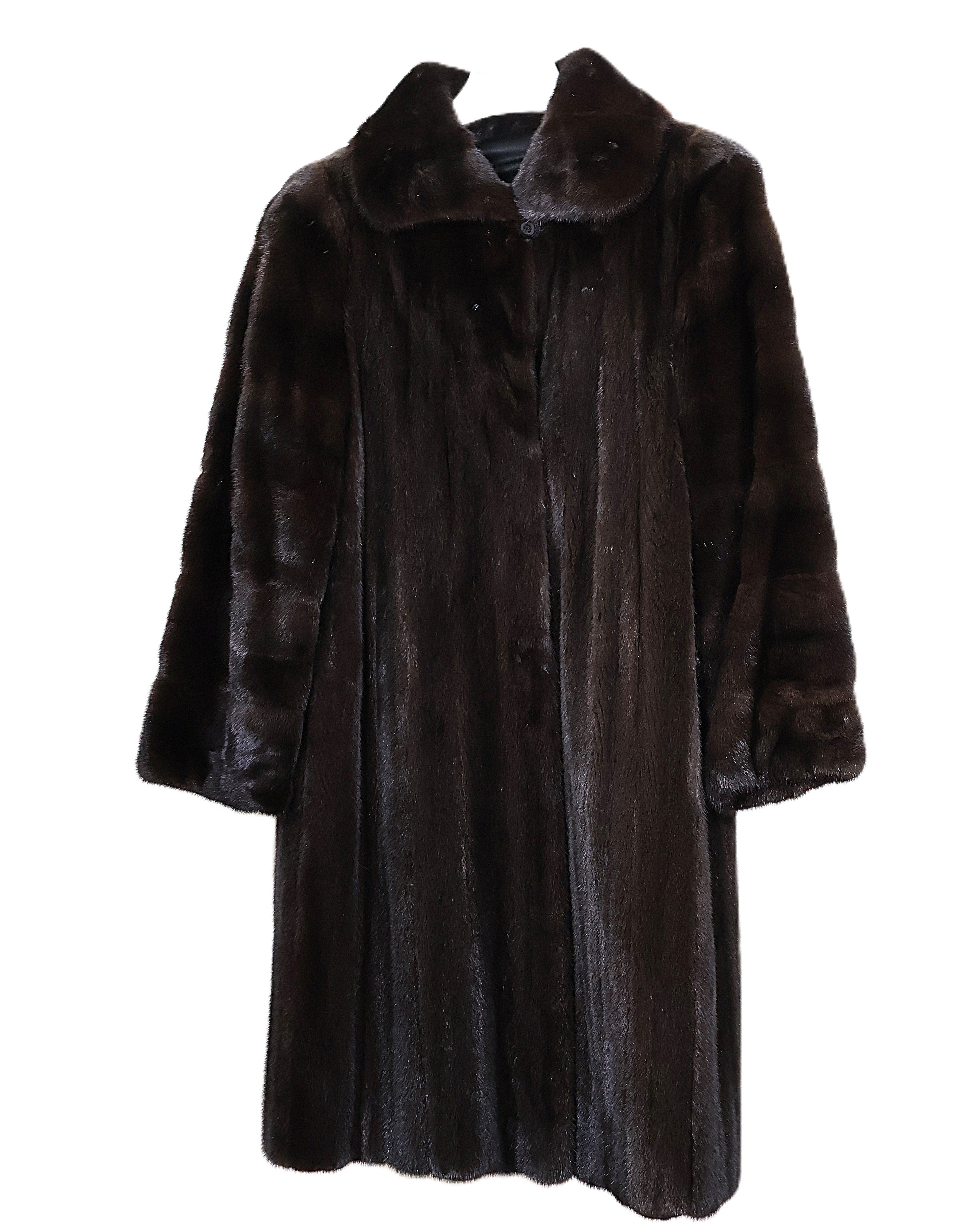 PRE-OWNED RANCH MINK COAT W/ WING COLLAR & HORIZONTAL SLEEVES