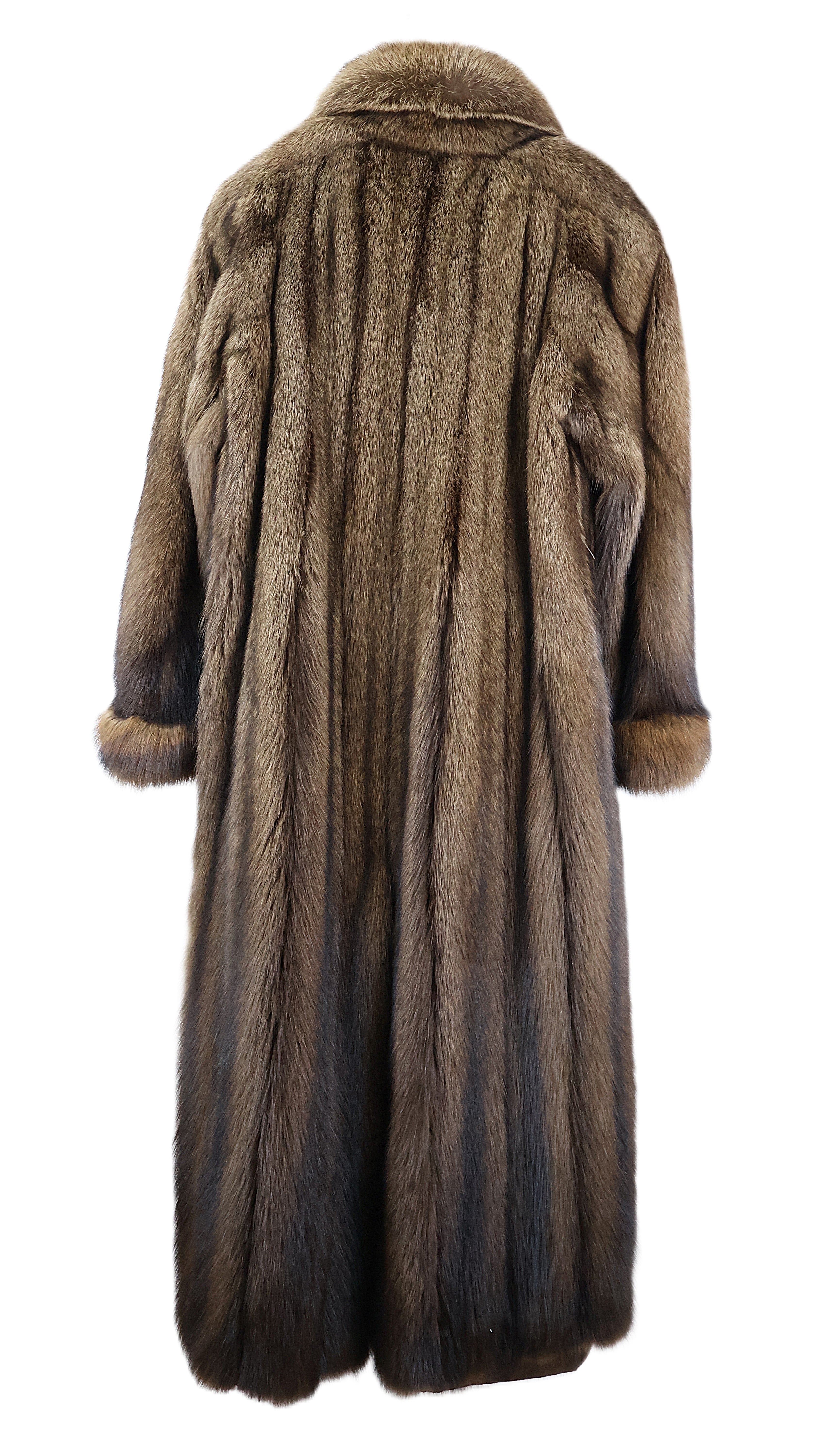 PRE-OWNED FISHHER COAT W/ NOTCH COLLAR , TURN BACK CUFFS & VENTED BACK