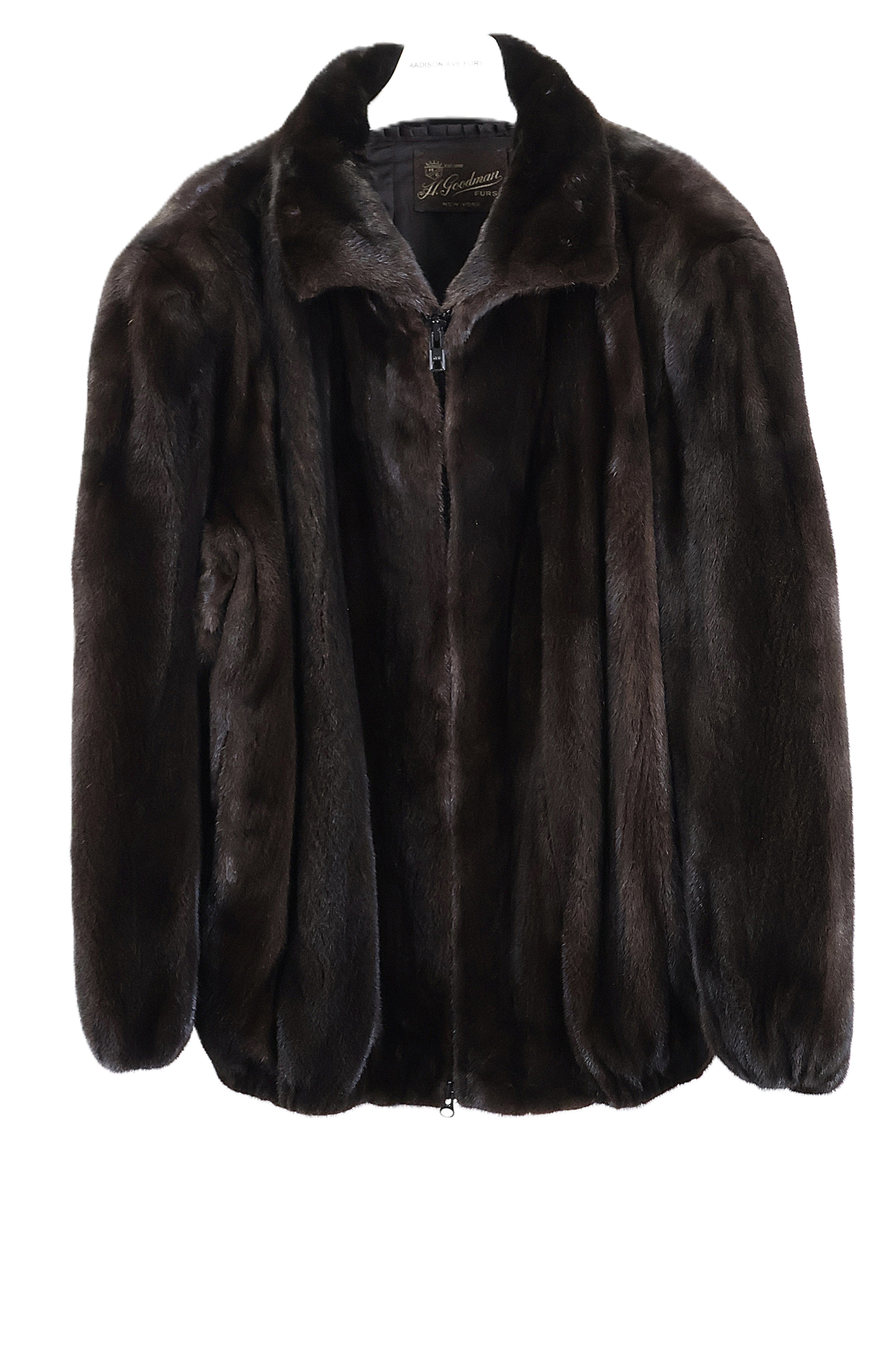 PRE-OWNED BOMBER JACKET W/ WING COLLAR & ELASTIC SLEEVE FINISH & ZIPPER CLOSURE