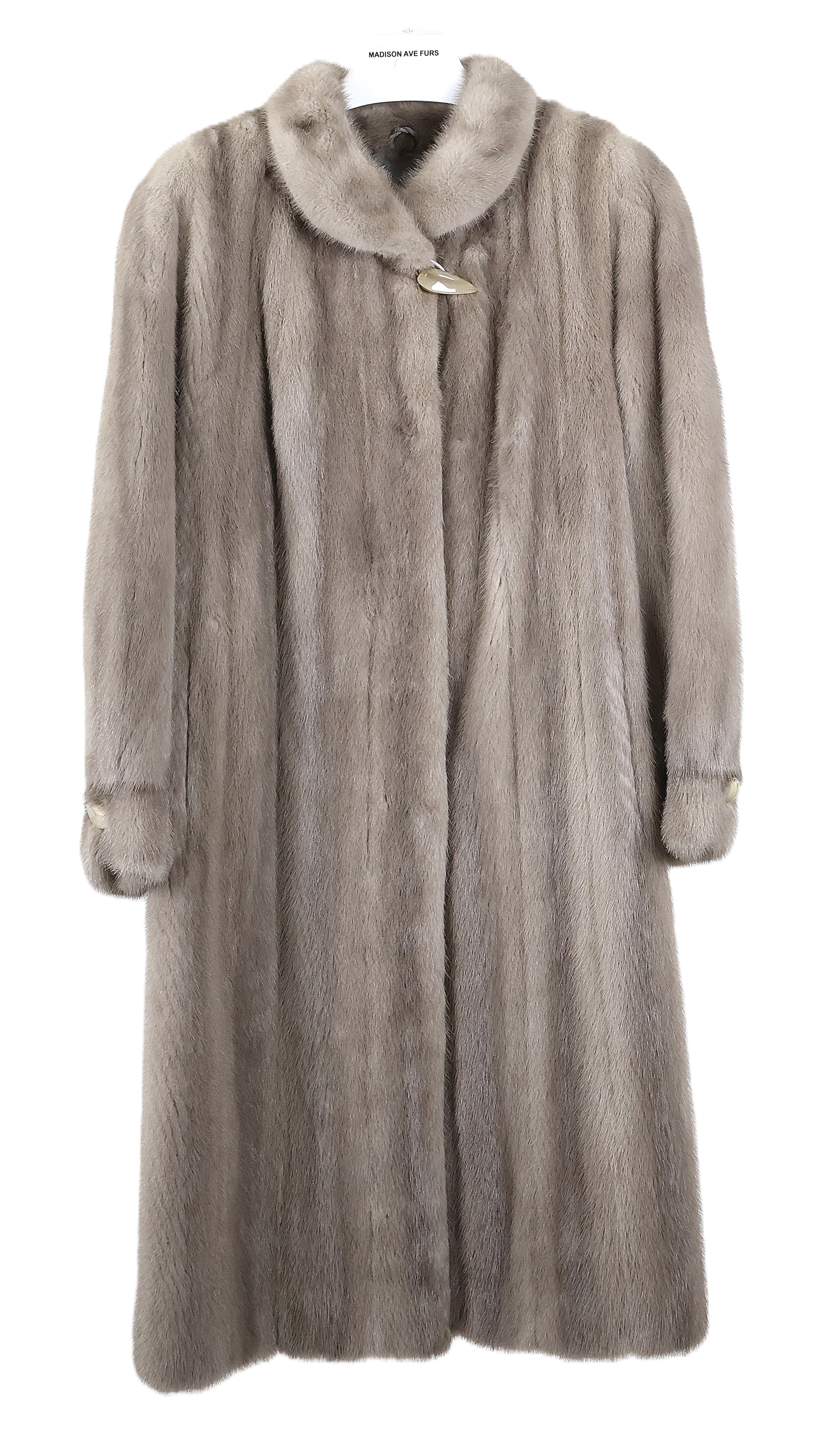 PRE-OWNED NATURAL SILVER BLUE MINK COAT W/ ROUNDED WING COLLAR & BRACELET CUFFS