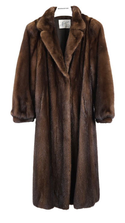 PRE-OWNED LUNARAINE MINK COAT W/ NOTCH COLLAR & BRACELET CUFFS