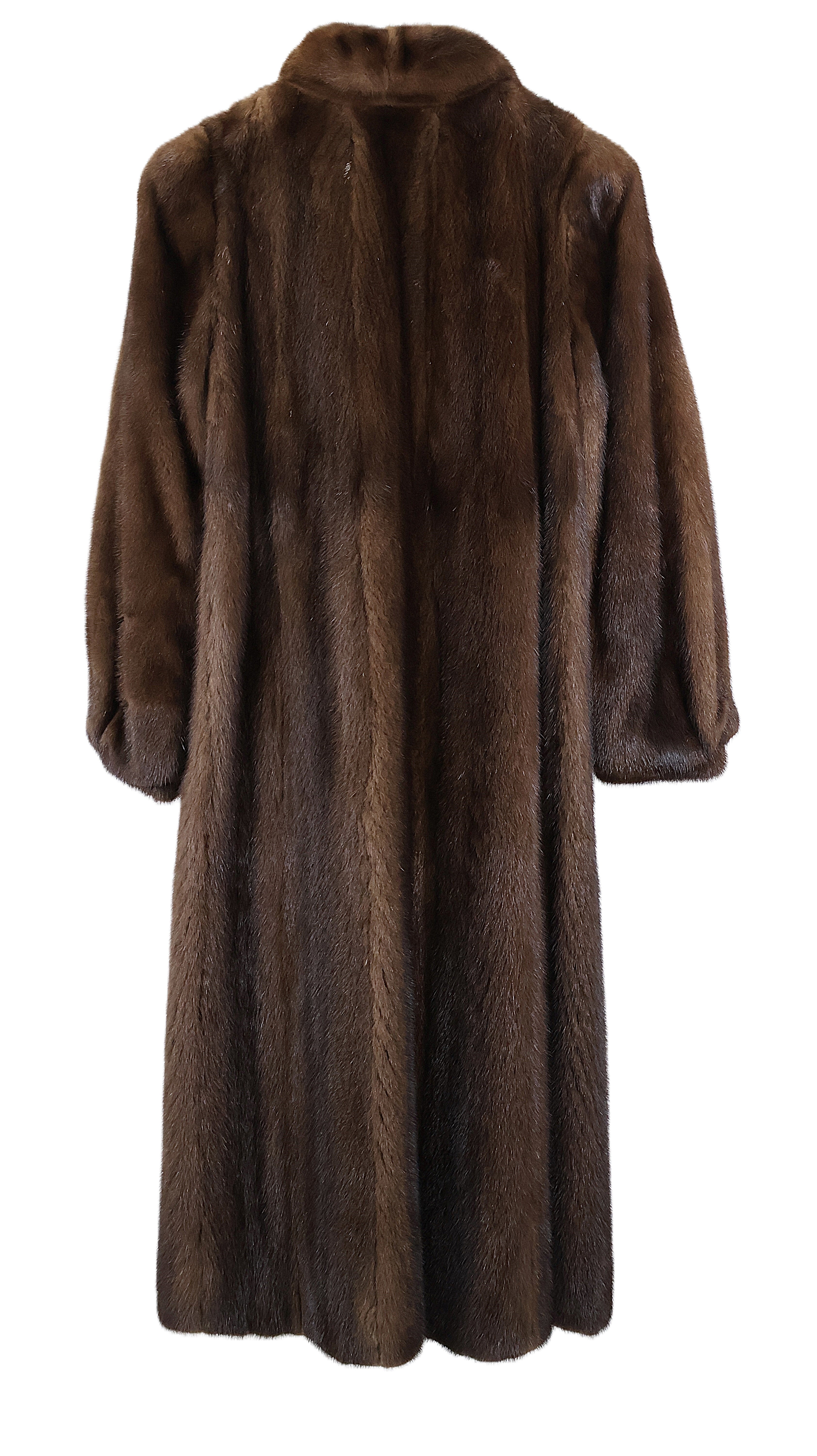 PRE-OWNED LUNARAINE MINK COAT W/ NOTCH COLLAR & BRACELET CUFFS