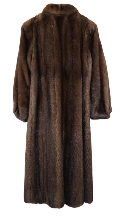 PRE-OWNED LUNARAINE MINK COAT W/ NOTCH COLLAR & BRACELET CUFFS