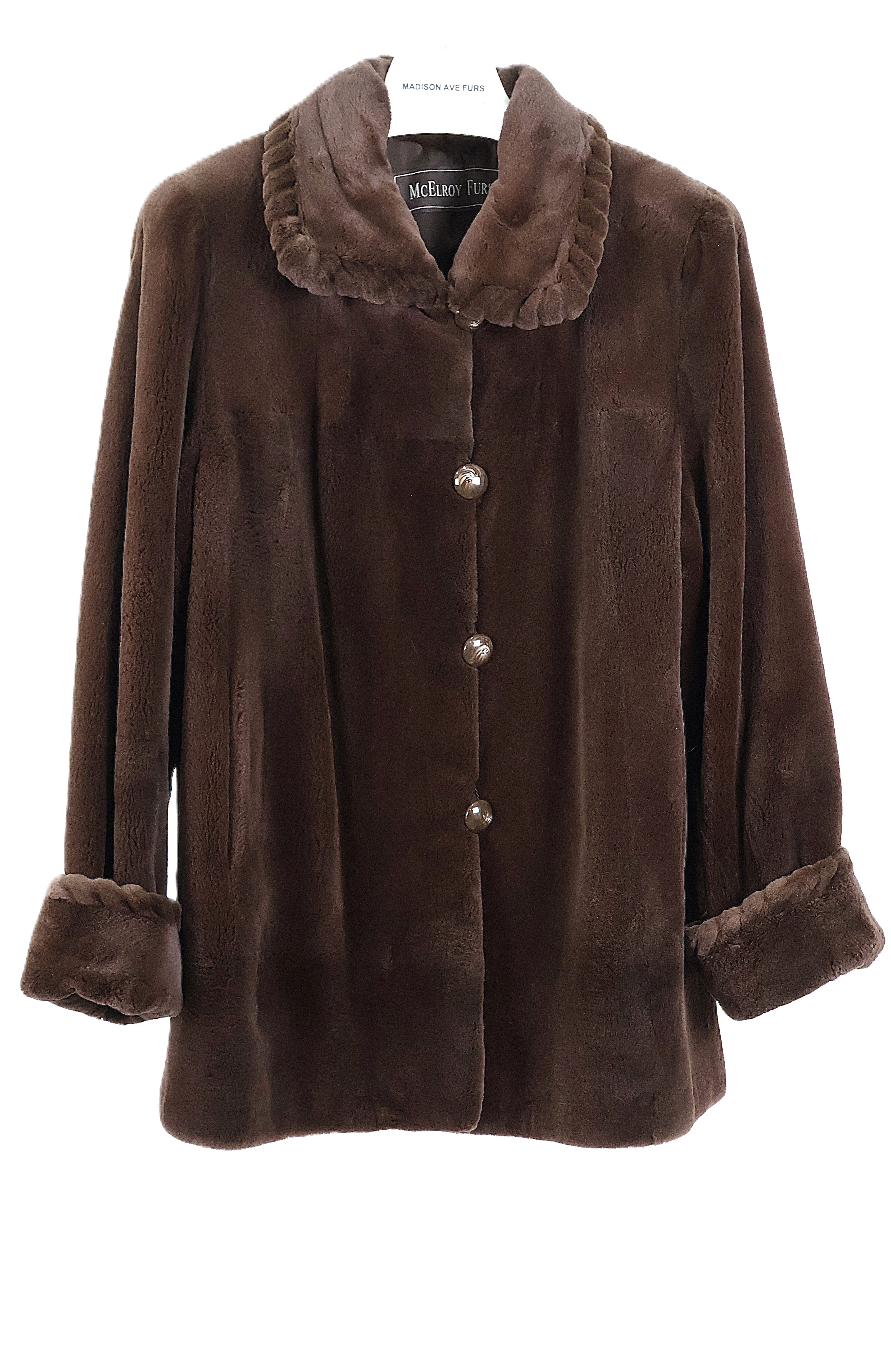 PRE-OWNED BROWN DYED SHEARED MINK 3/4 JACKET W/ WING COLLAR, TURN BACK CUFFS & GROOVED EDGE ON COLLAR & CUFFS