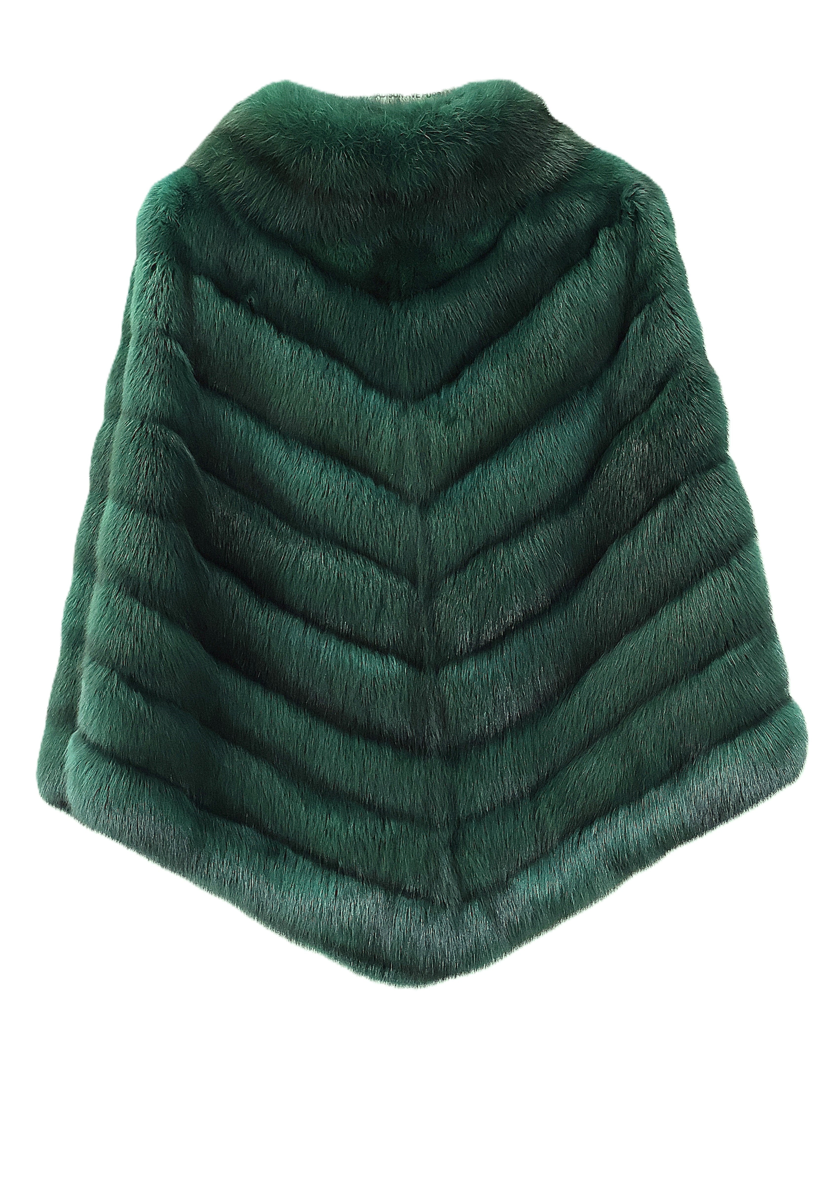 PRE-OWNED BISANG EMERALD GREEN DYRD RUSSIAN SABLE CHECRON PONCHO W/ SIDE SLITS