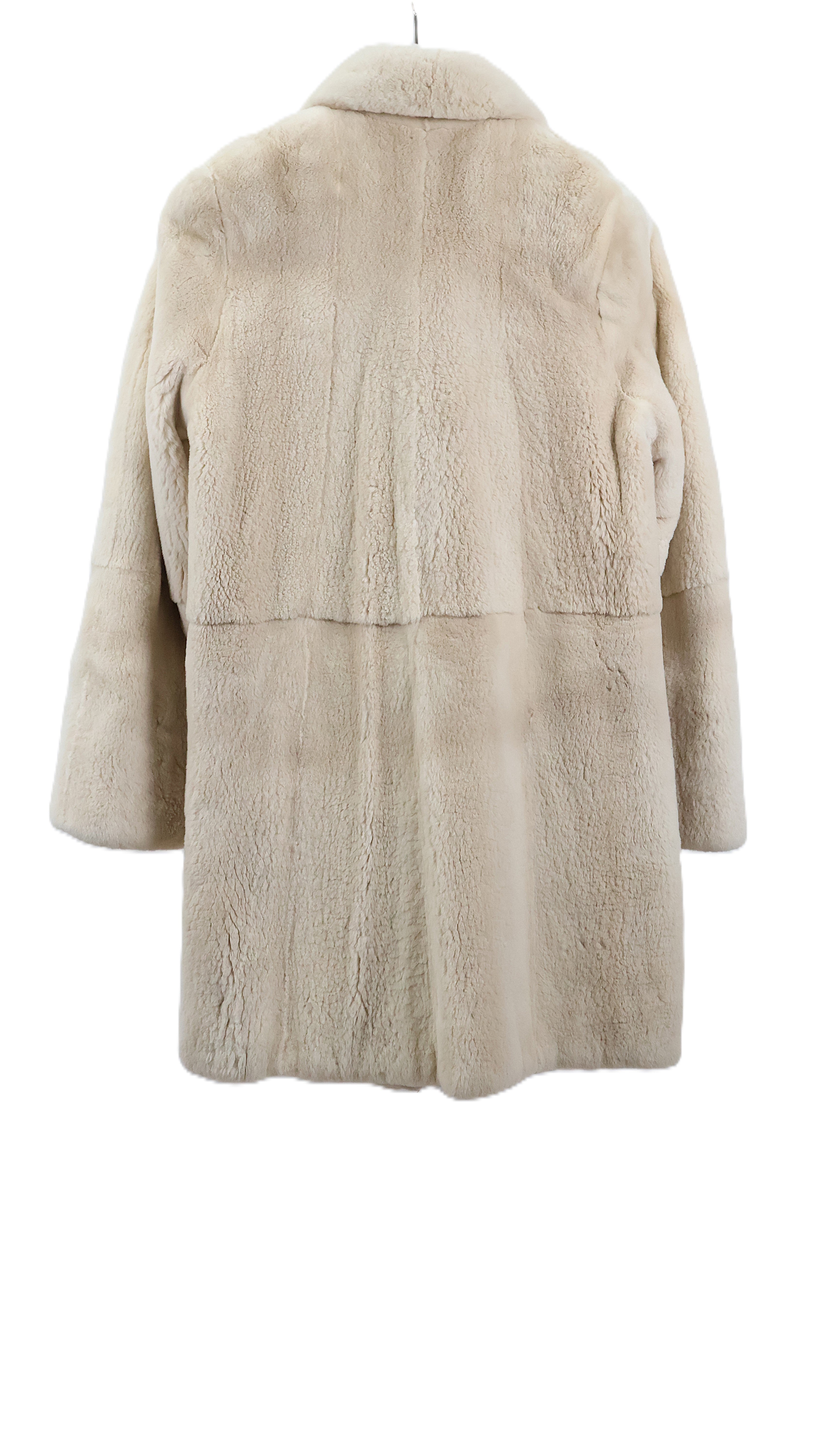 PRE-OWNED BLEACH DYED CREAM SHEARED NUTRIA STROLLER W/ ROUNDED WING COLLAR & STRAIGHT SLEEVES