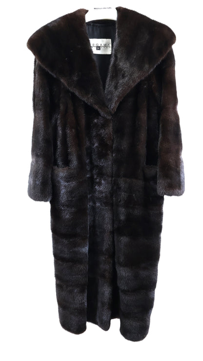PRE-OWNED RANCH MINK HORIZONTAL 7/8 COAT W/ PORTRAIT COLLAR, STRAIGHT SLEEVES & PATCH POCKETS