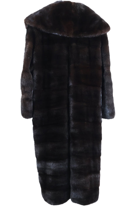 PRE-OWNED RANCH MINK HORIZONTAL 7/8 COAT W/ PORTRAIT COLLAR, STRAIGHT SLEEVES & PATCH POCKETS