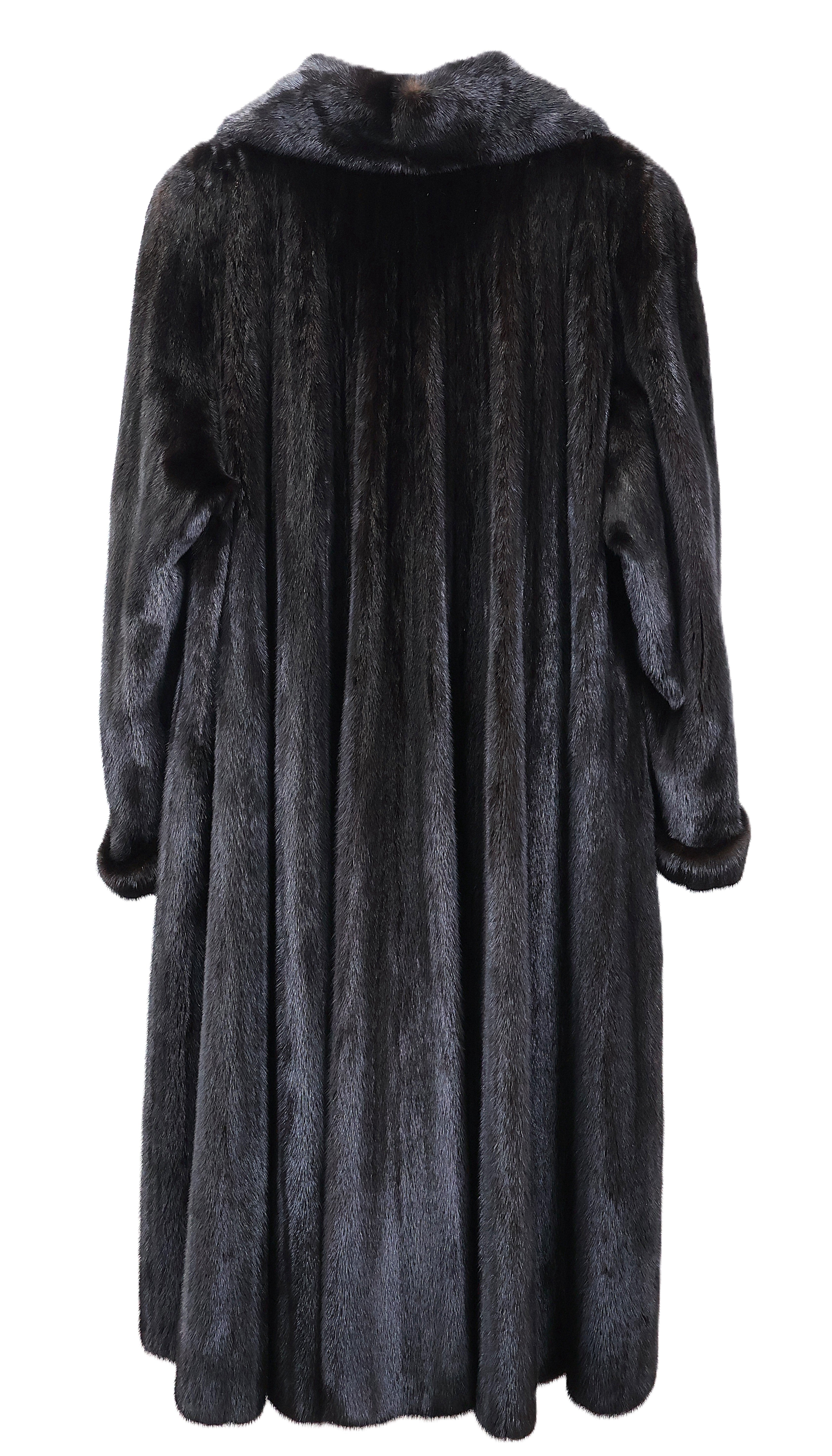 PRE-OWNED NATURAL RANCH SAGA MINK SWING COAT W/ WING COLLAR & TURN BACK CUFFS