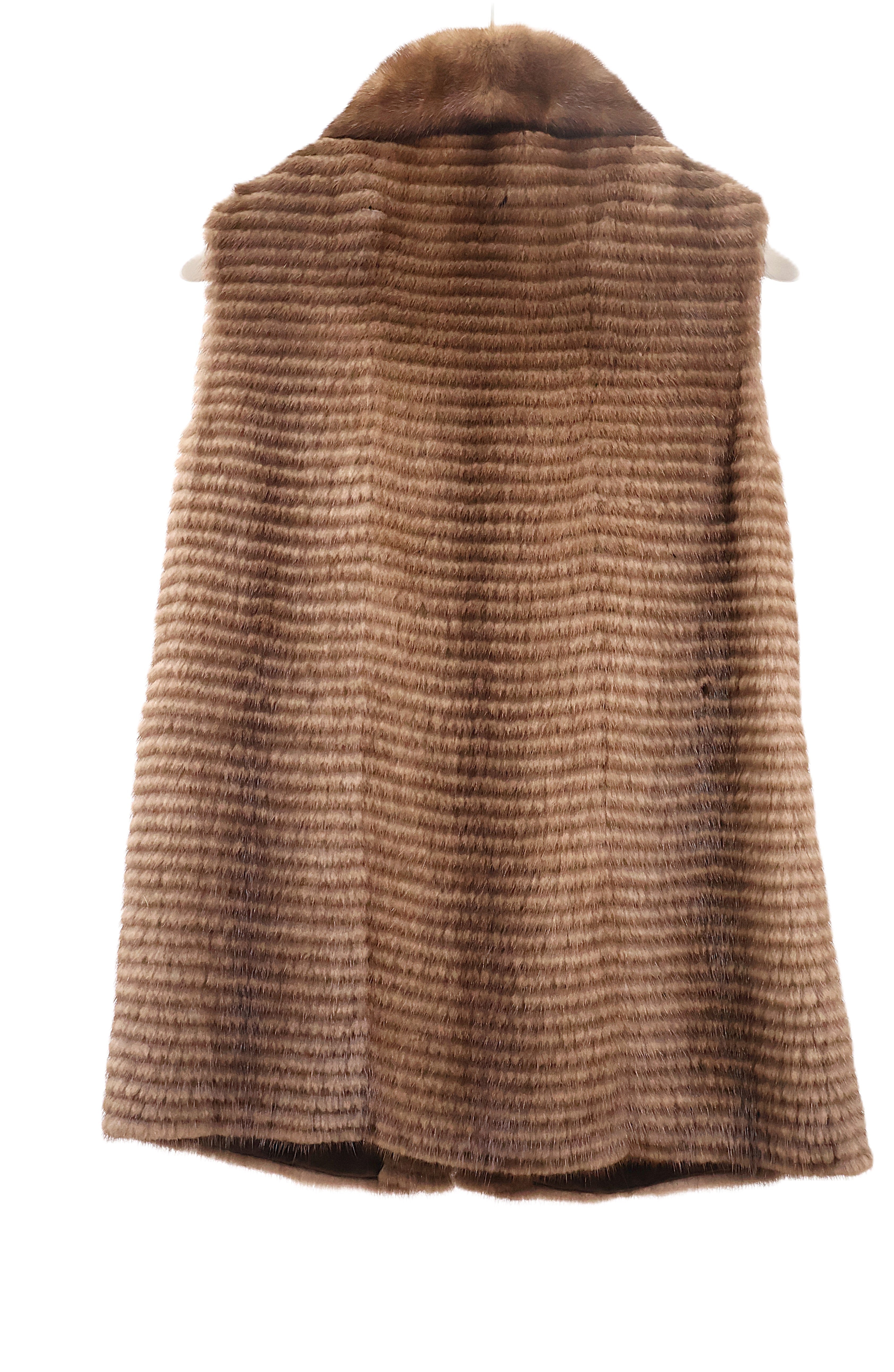PRE-OWNED MNICHAEL KORS DEMI BUFF HORIZONTAL FEATHERED MINK VEST W/ WING COLLAR