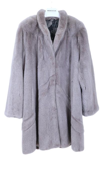 PRE-OWNED STEEL GREY DYED MINK 7/8 SWING W/ WING COLLAR COLLAR, STRAIGHT SLEEVES & PARTIAL CHEVRON DESIGN