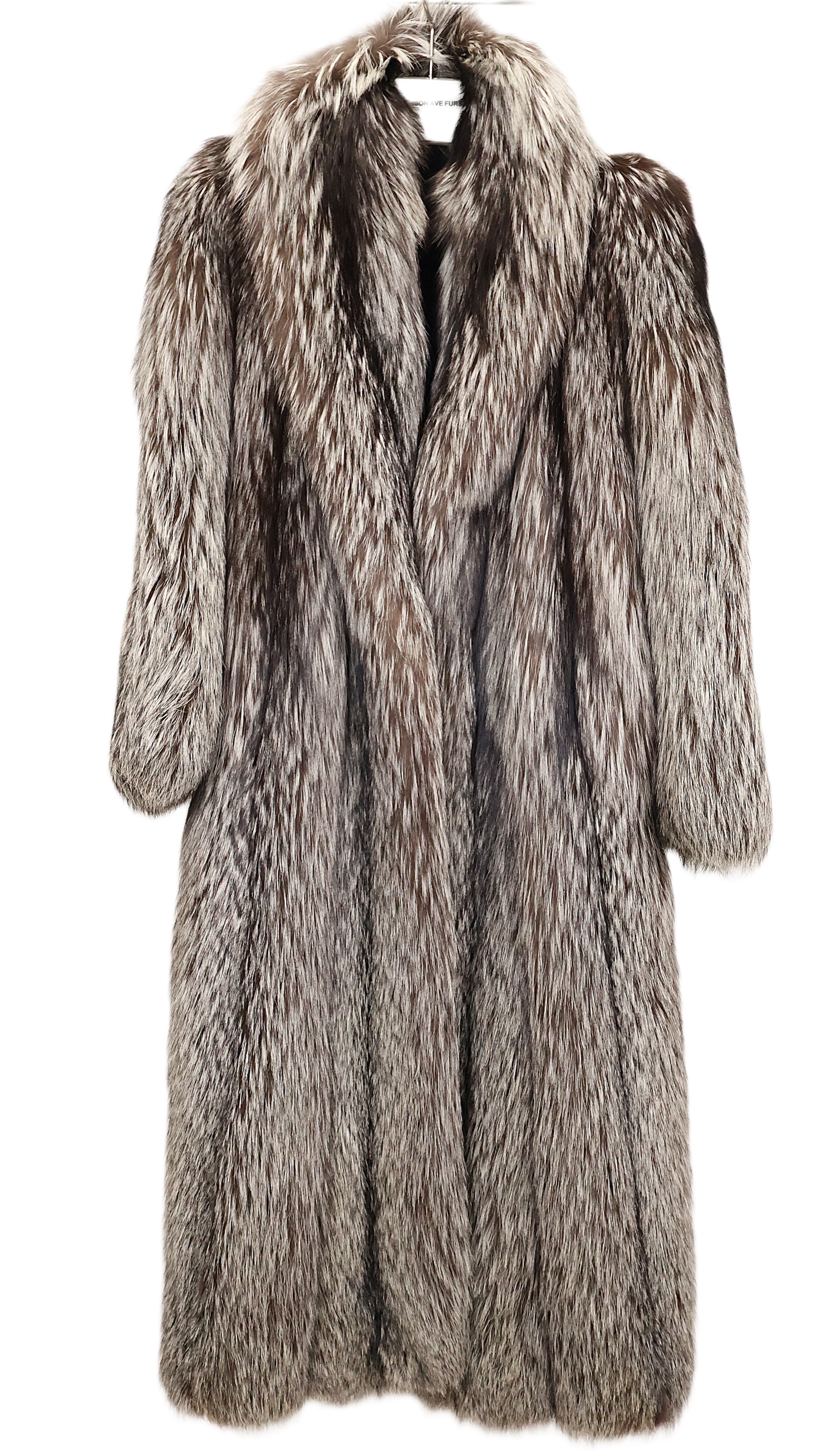 PRE-OWNED NATURAL SILVER FOX COAT W/ SHAWL COLLAR & STRAIGHT SLEEVES