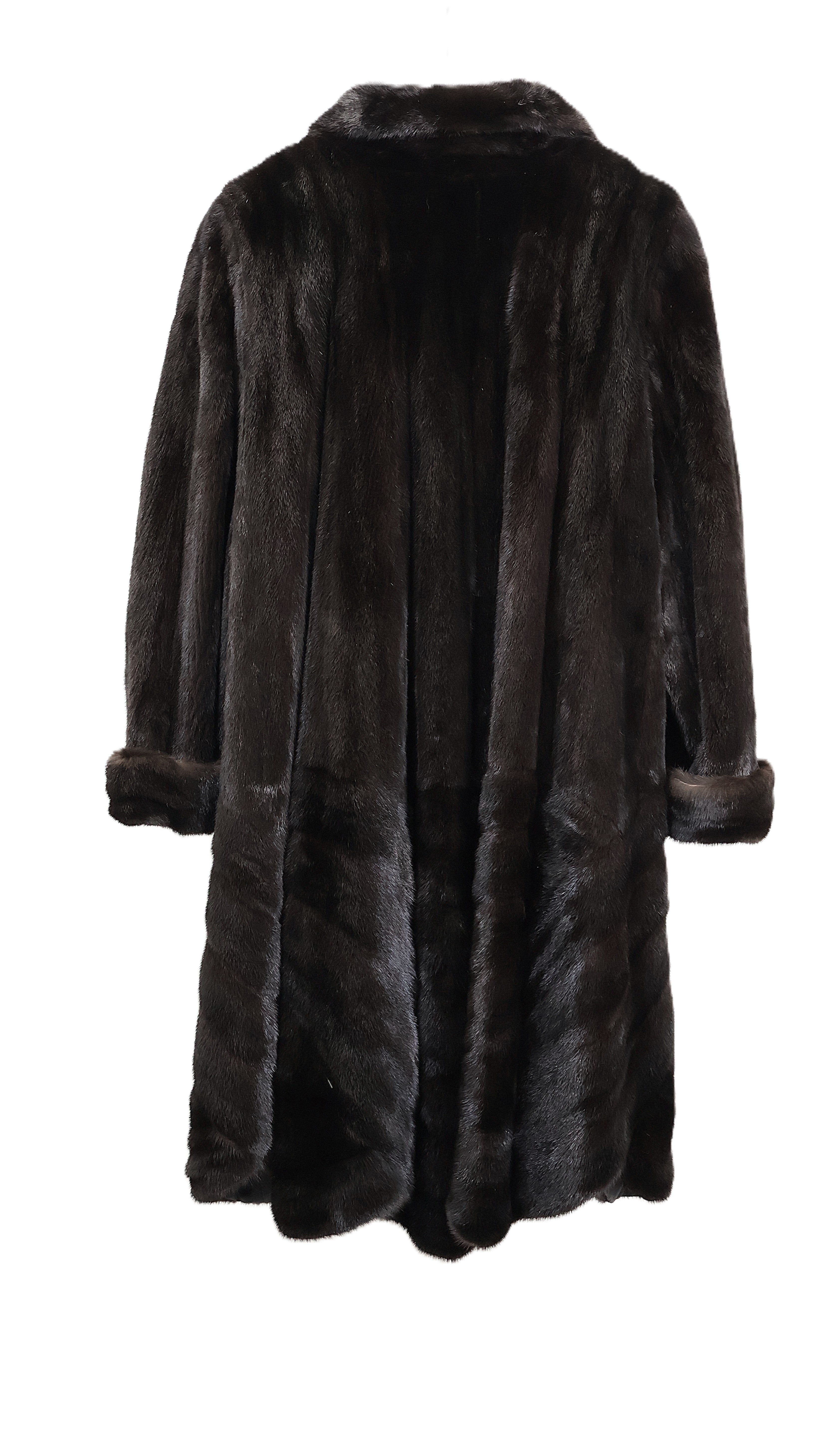 PRE-OWNED NATURAL RANCH MINK DIRECTIONAL 7/8 SWING COAT W/ BUTTON FUNNEL NECK & TURN BACK CUFFS