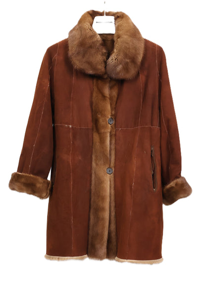 PRE-OWNED WILD TYPE MINK SKIN ON SKIN  REVERSIBLE TO SUEDE STROLLER W/ WING COLLAR & TURN BACK CUFFS