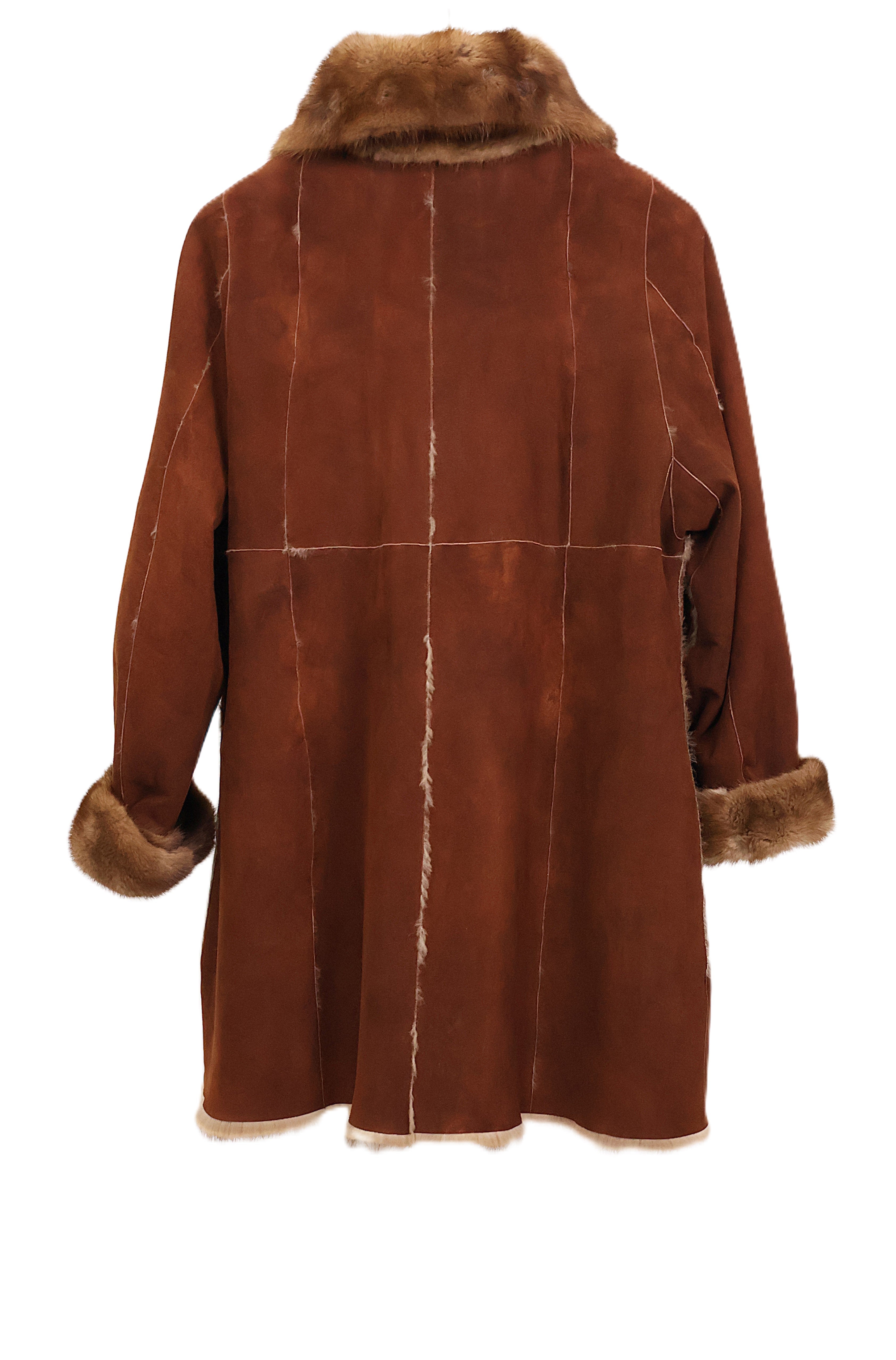 PRE-OWNED WILD TYPE MINK SKIN ON SKIN  REVERSIBLE TO SUEDE STROLLER W/ WING COLLAR & TURN BACK CUFFS