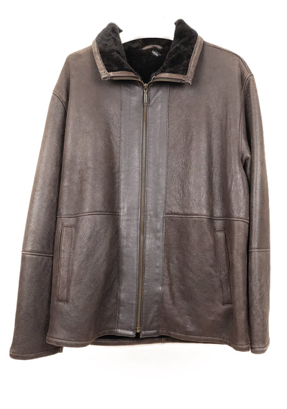 PRE-OWNED MENS CHOCOLATE BROWN SHEARLING BOMBER JACKET W/ WING COLLAR & ZIPPER CLOSURE