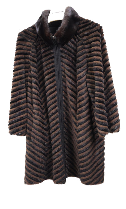 PRE-OWNED BROWN & BLACK DYED CHEVRON DESIGN MINK KNIT STROLLER W/ STAND COLLAR & 2-WAY ZIPPER